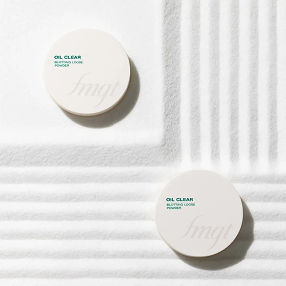 fmgt-phan-phu-the-face-shop-kiem-dau-oil-control-water-blotting-loose-powder-7g-4