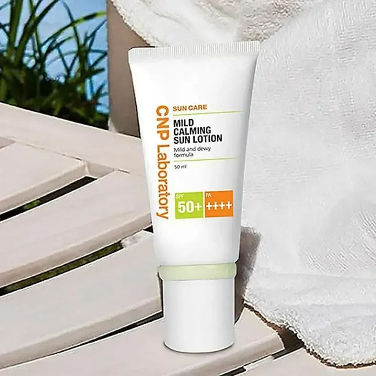 sua-chong-nang-diu-da-cnp-laboratory-mild-calming-sun-lotion-spf50-pa-50ml-11107827-2