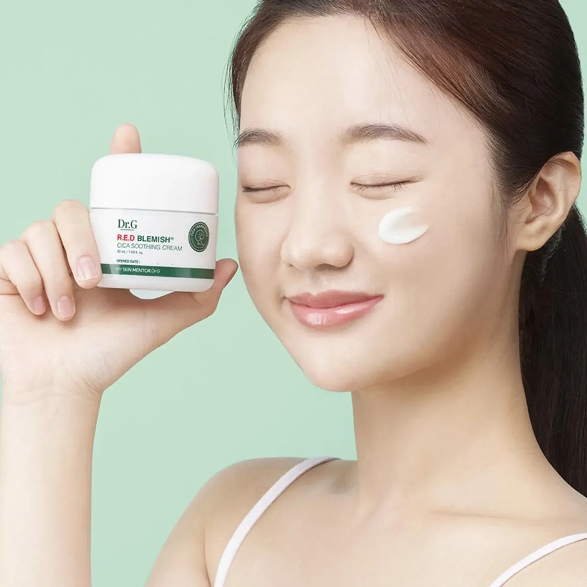 new-kem-duong-danh-cho-da-mun-drg-red-blemish-clear-soothing-cream-70ml-2