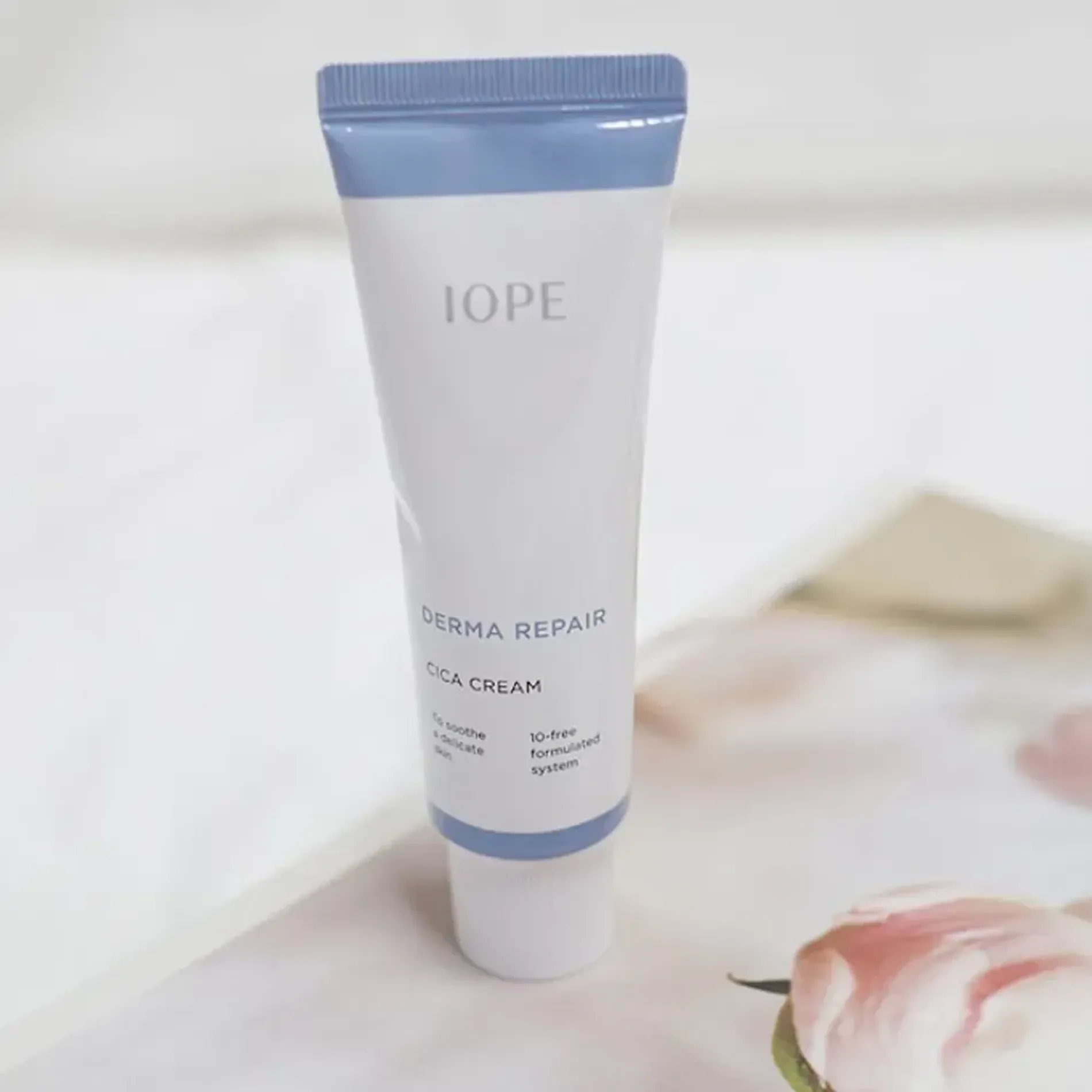 kem-duong-am-da-mun-iope-derma-repair-cica-cream-50ml-5