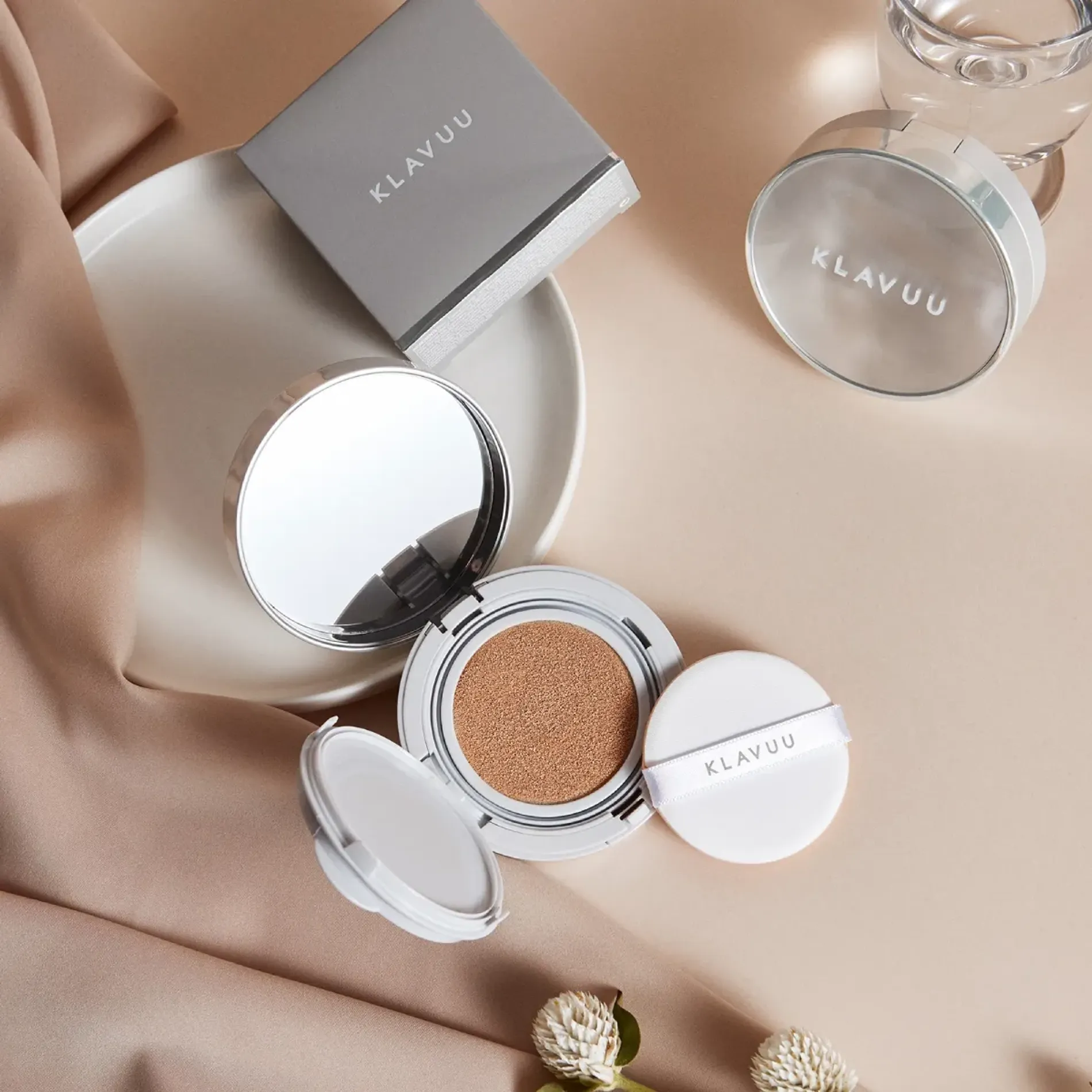 phan-nuoc-klavuu-che-phu-hoan-hao-urban-pearlsation-high-coverage-tension-cushion-ex-spf50-pa-12g-5
