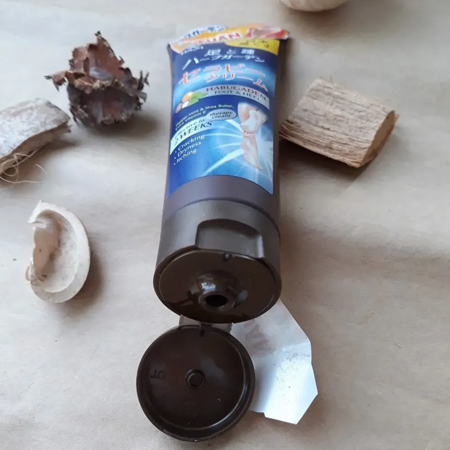 kem-duong-da-chan-giam-tho-rap-hasi-food-and-feer-therapy-cream-80g-4