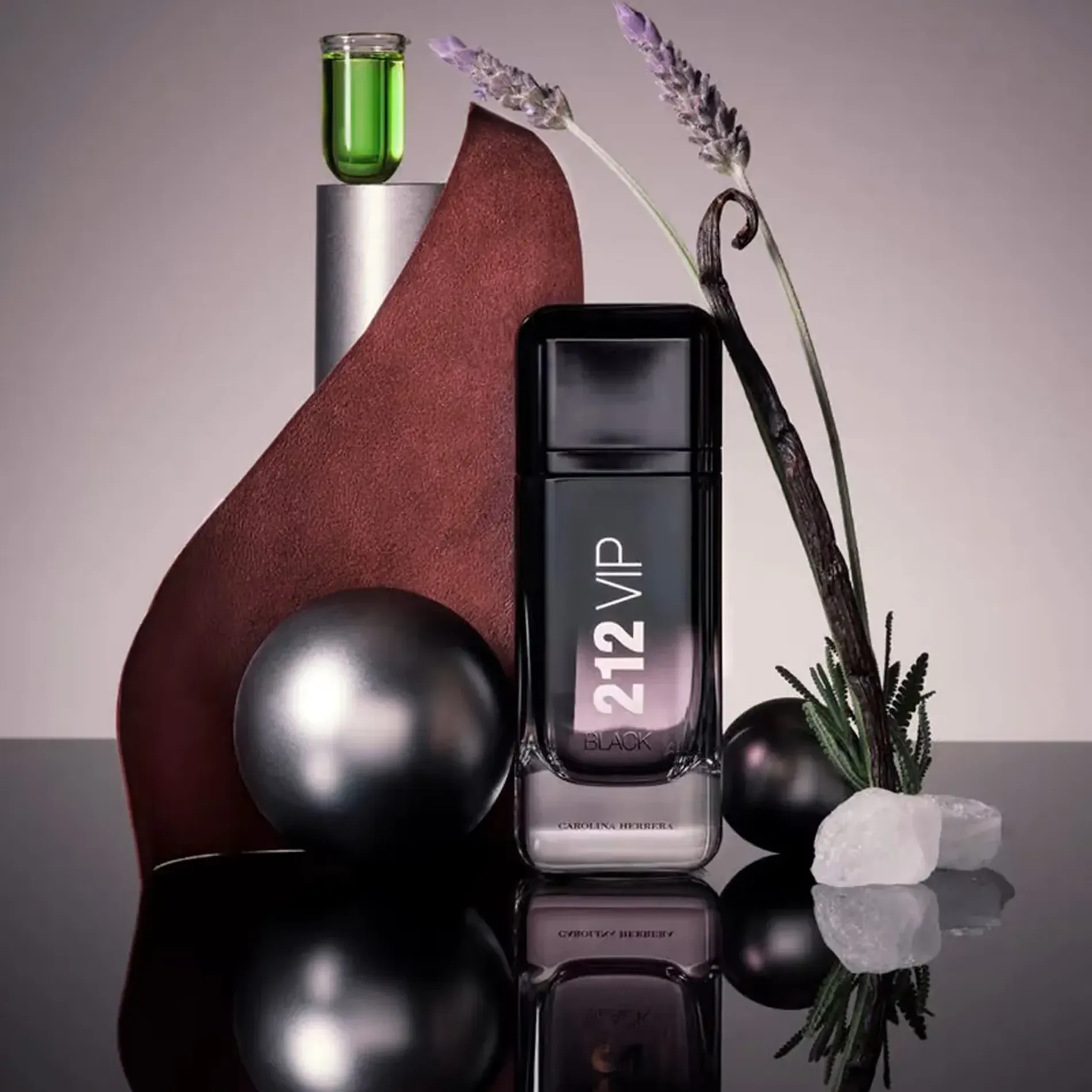 nuoc-hoa-carolina-herrera-212-vip-black-3