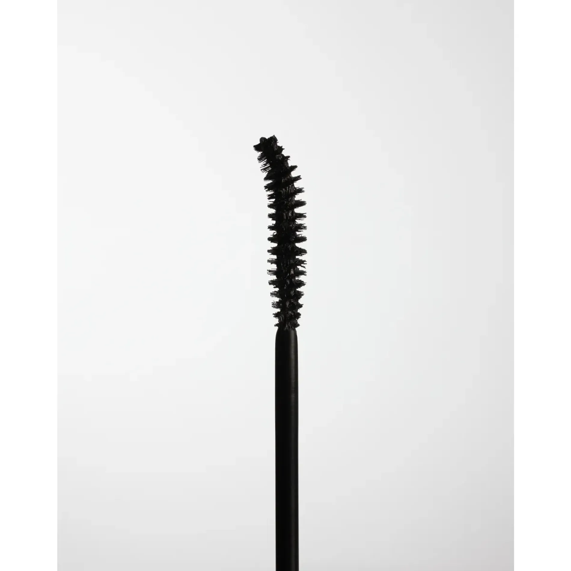 mascara-lam-cong-mi-chong-troi-clio-kill-lash-superproof-mascara-7g-001-long-curling-13