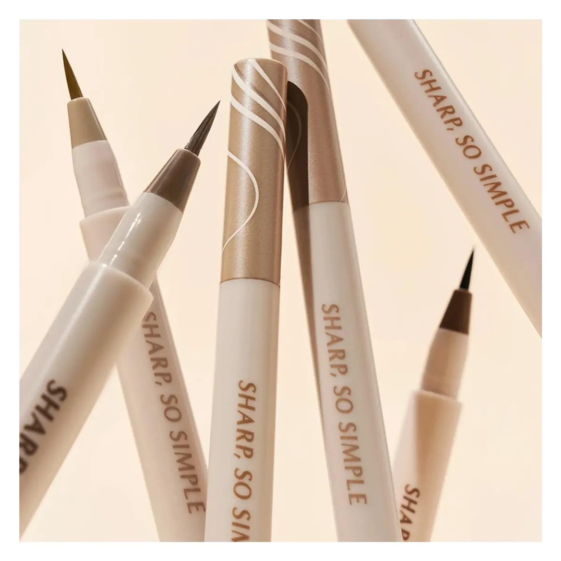but-ke-mat-nuoc-clio-sharp-so-simple-shade-brush-liner-05g-1