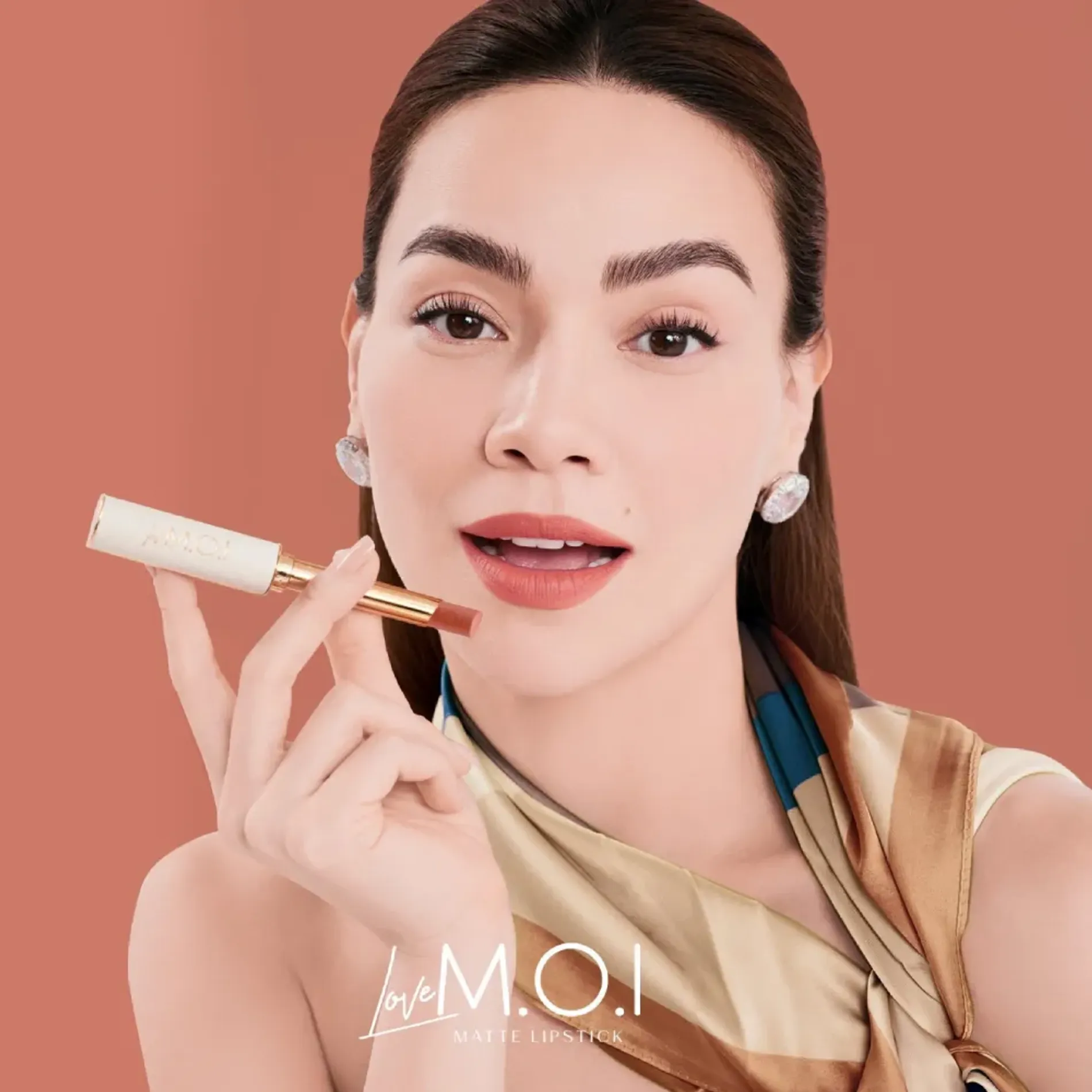son-moi-sap-cao-cap-love-moi-matte-lipstick-2