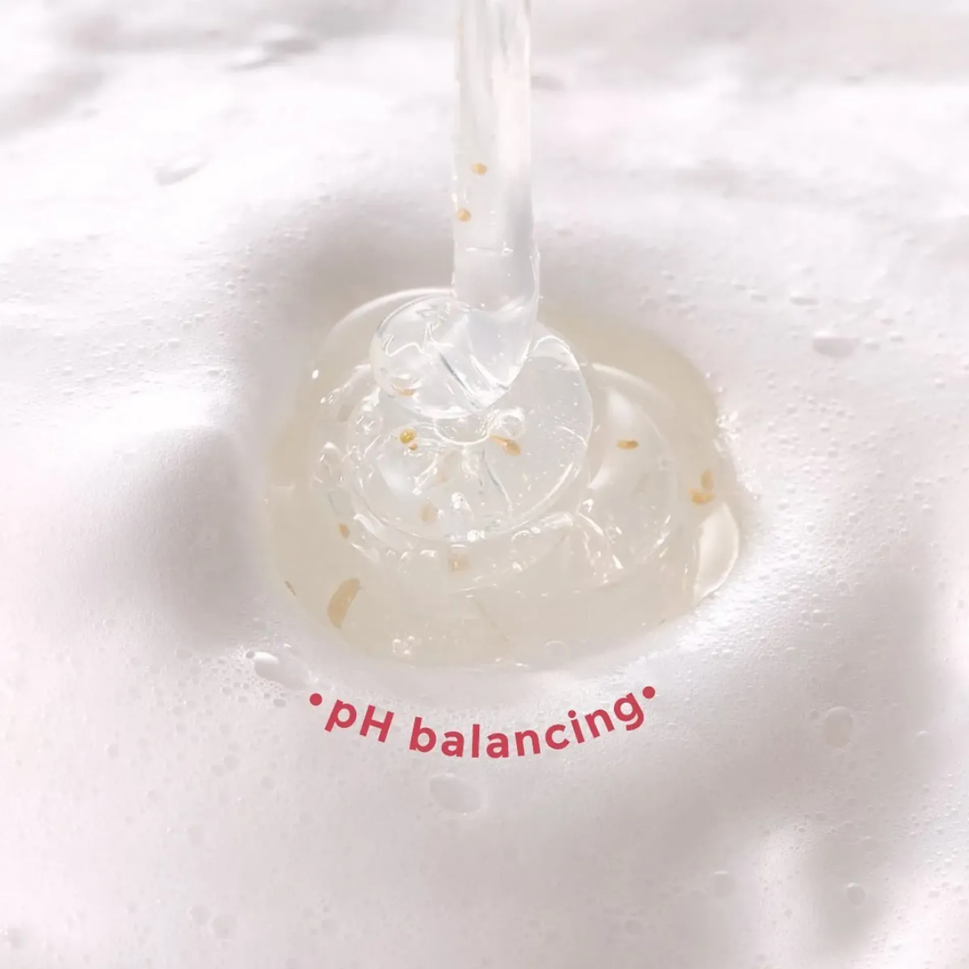 sua-rua-mat-carezone-can-bang-da-ph-balancing-foam-cleanser-330ml-7