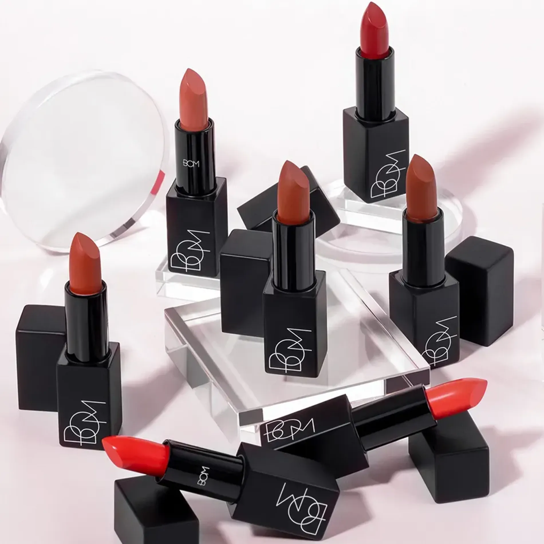 bo-suu-tap-moi-son-li-mem-moi-bom-my-lipstick-35g-5