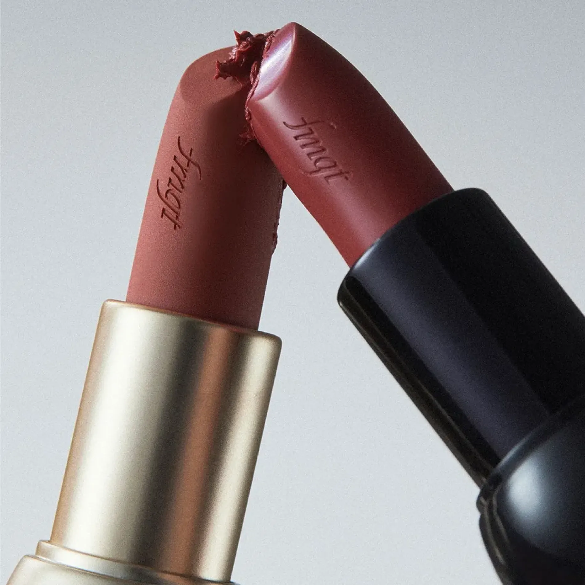 son-thoi-bong-nhe-the-face-shop-fmgt-new-bold-sheer-glow-lipstick-35g-2