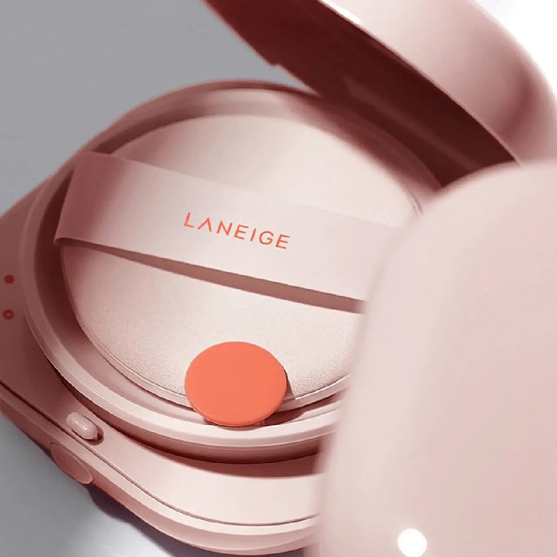 phan-nuoc-giup-da-cang-bong-tu-nhien-laneige-neo-cushion-glow-15g2-5