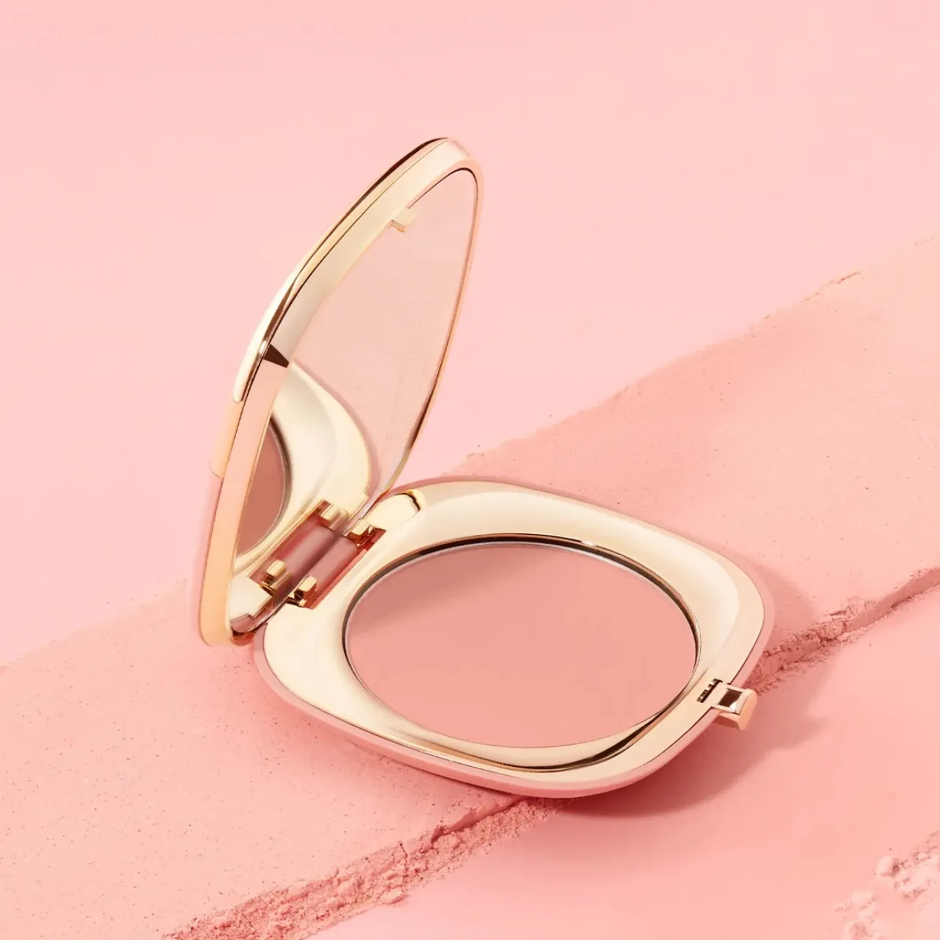 phan-ma-hong-moi-blusher-5