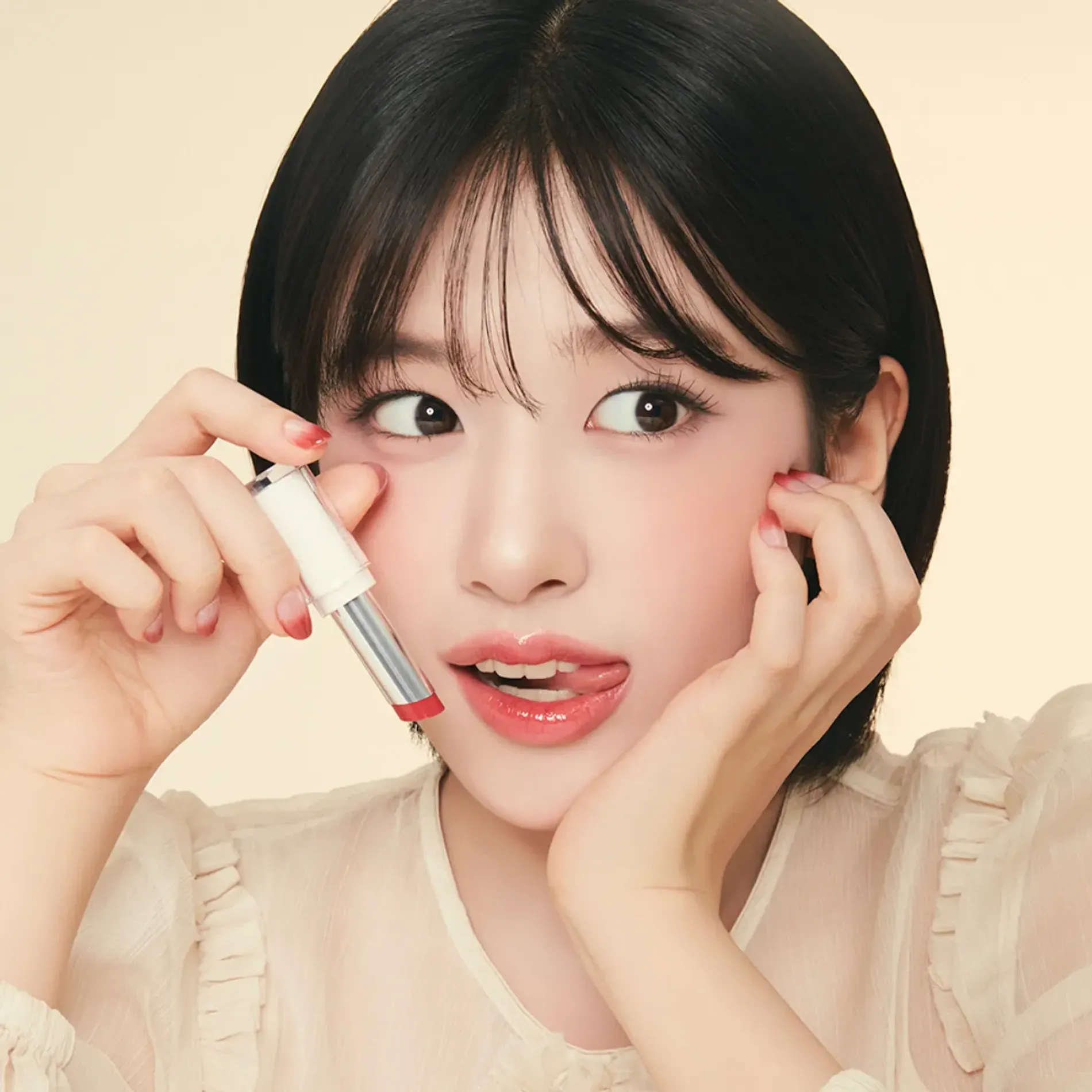 son-duong-moi-clio-co-mau-crystal-glam-balm-32g-1