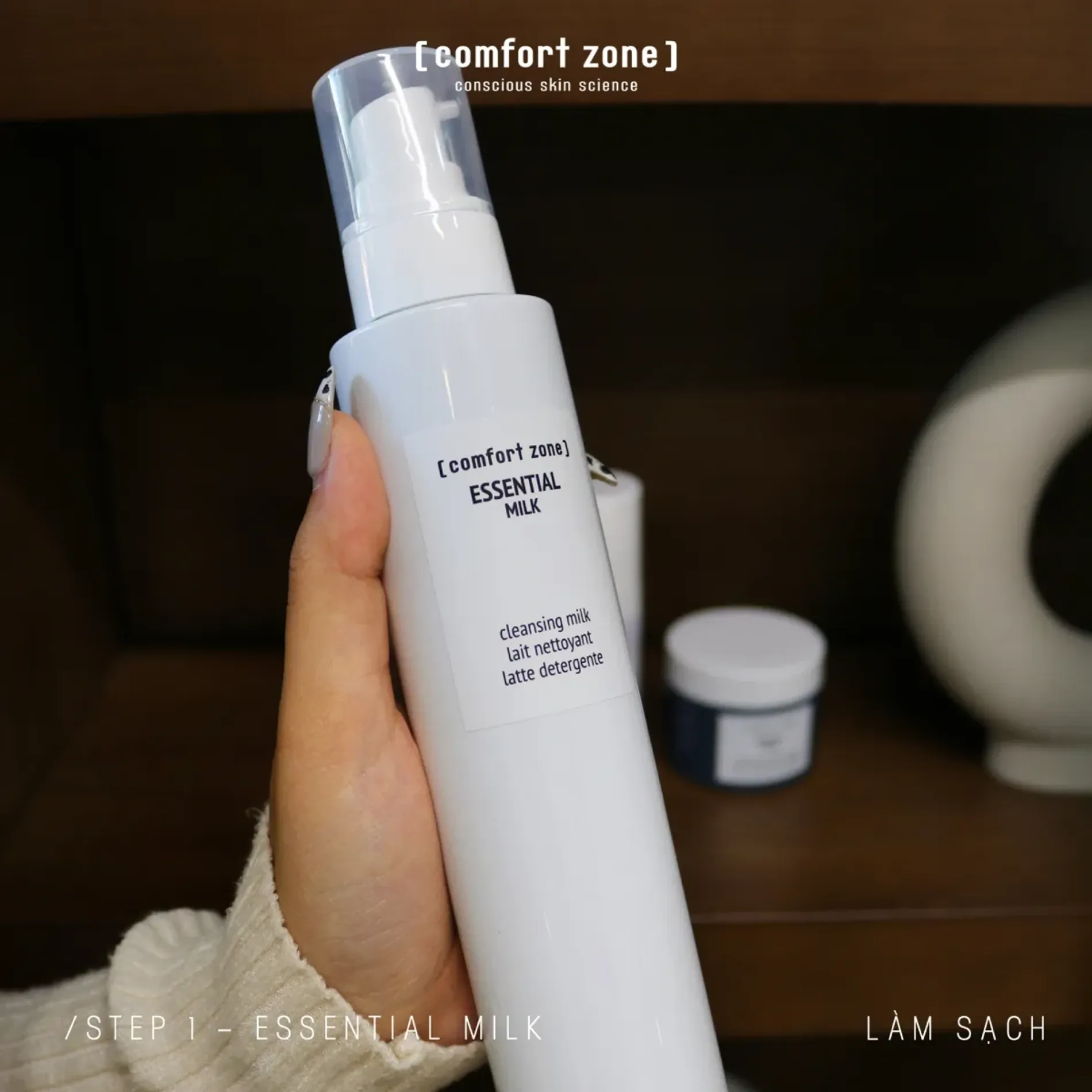 sua-rua-mat-dang-kem-comfort-zone-diu-nhe-cho-da-thuong-hon-hop-essential-milk-200ml-3