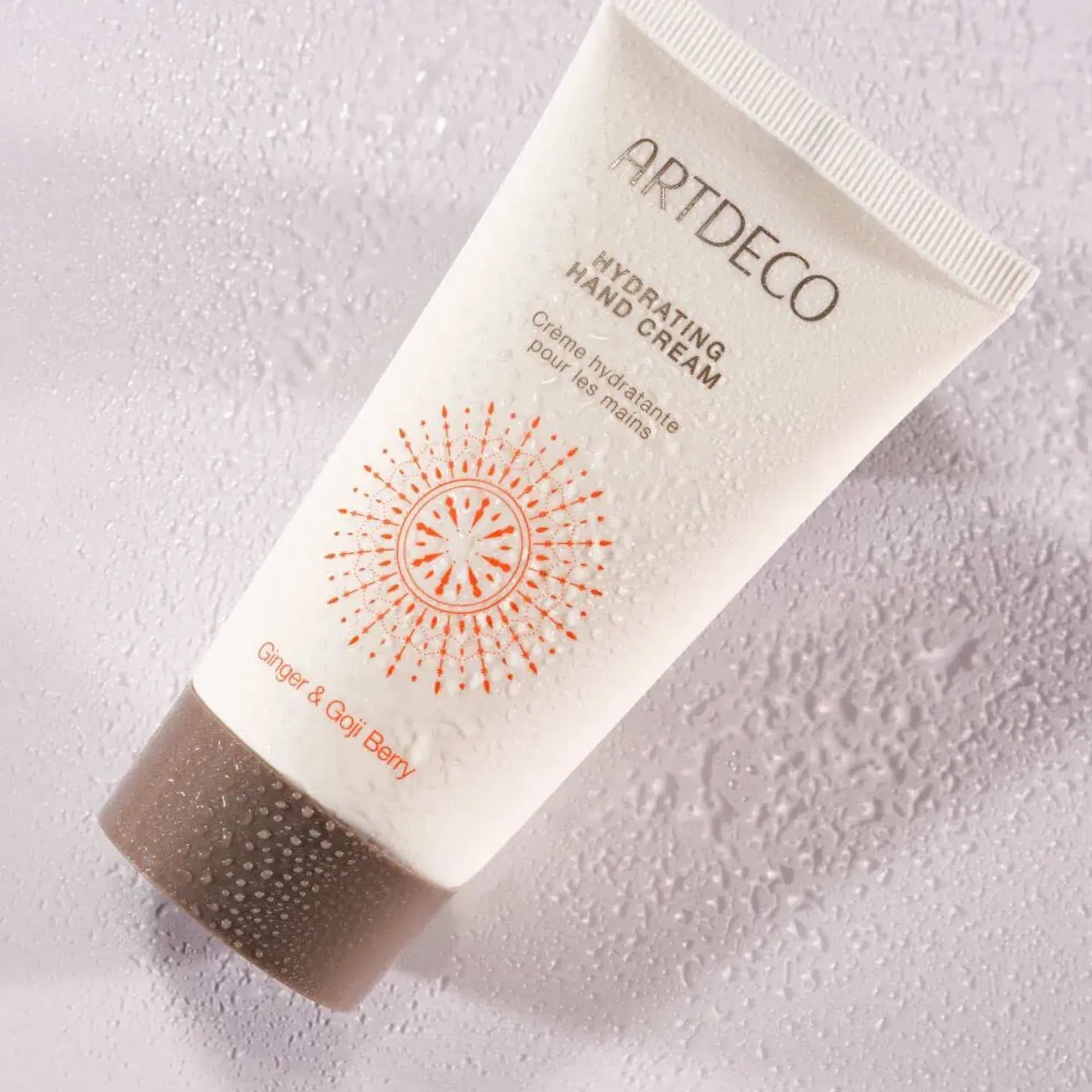 kem-duong-tay-artdeco-hydrating-3