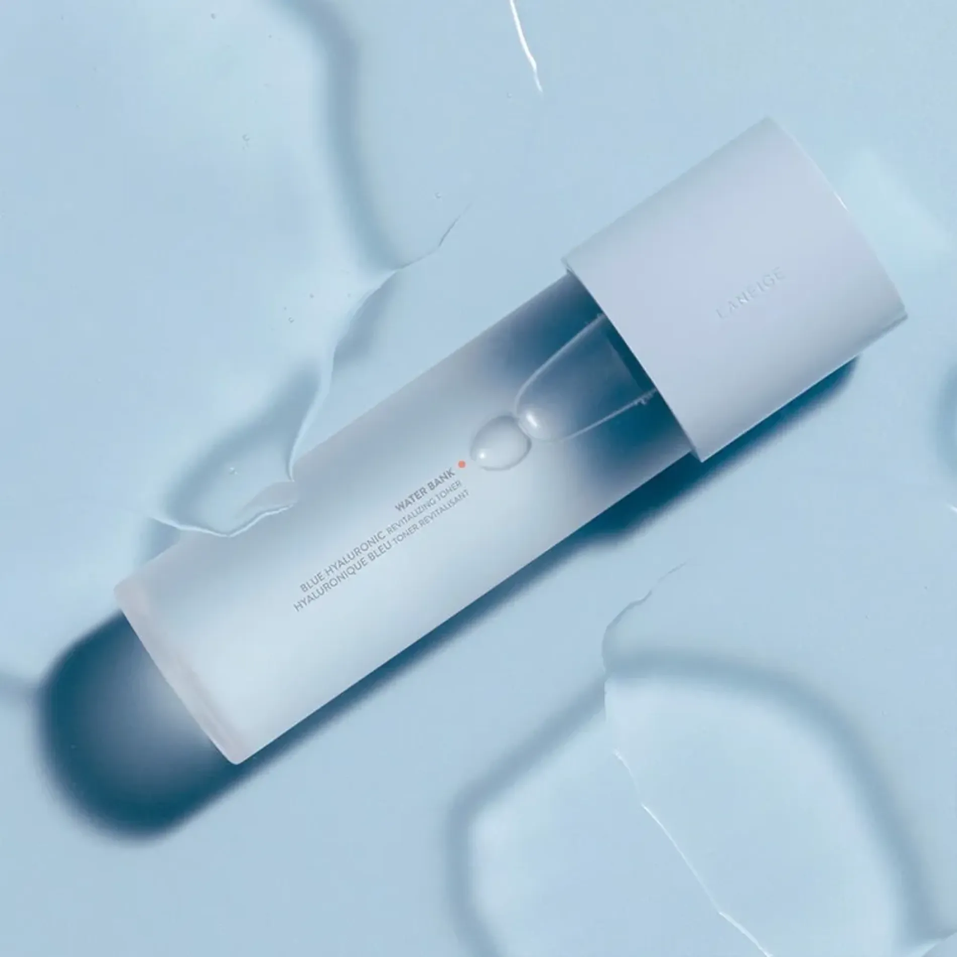 nuoc-can-bang-am-cho-da-thuong-va-da-kho-laneige-water-bank-blue-ha-toner-dry-160ml-3