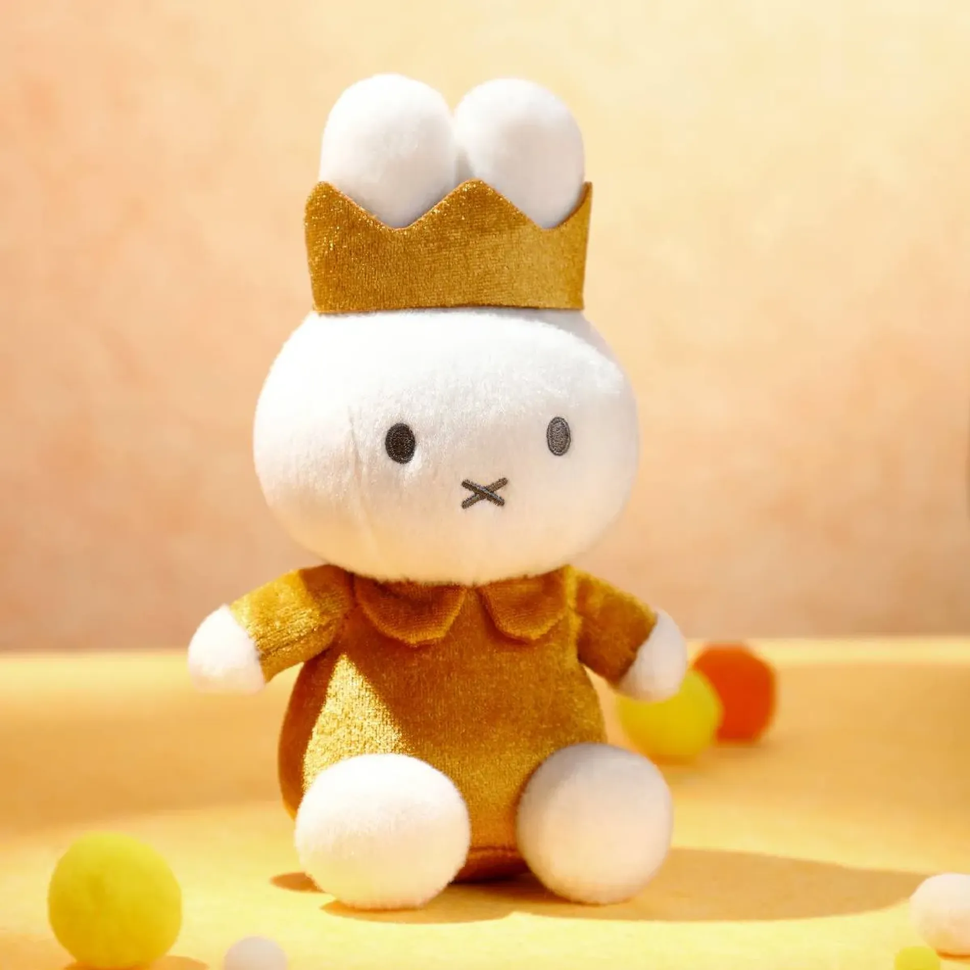 miffy-vuong-mien-vipo-miffy-with-crown-plush-2
