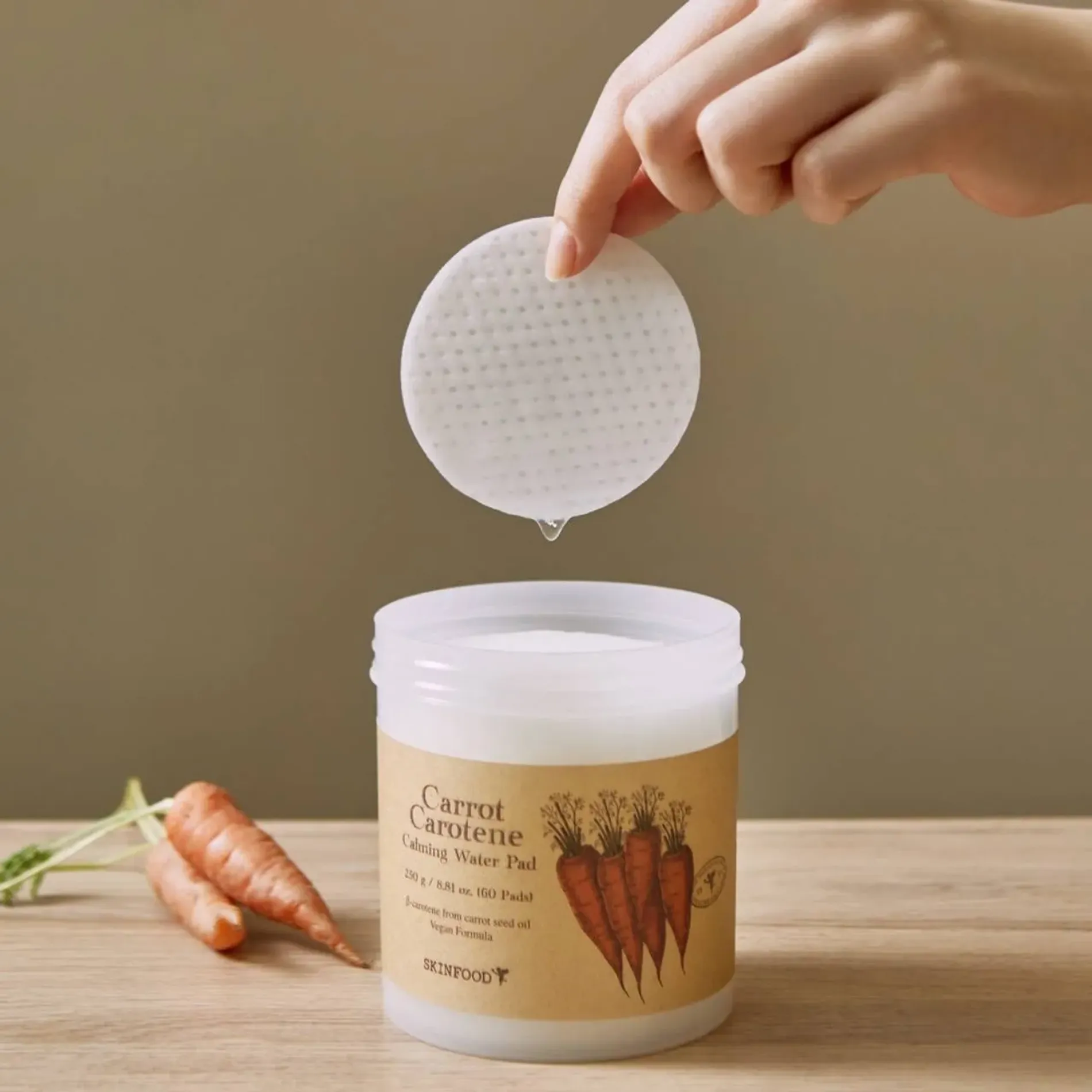 toner-pad-skinfood-duong-am-lam-diu-da-carrot-carotene-calming-water-pad-250g-7
