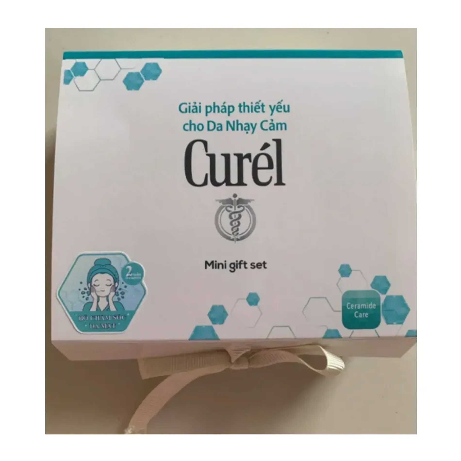 set-duong-da-curel-box-minigift-7