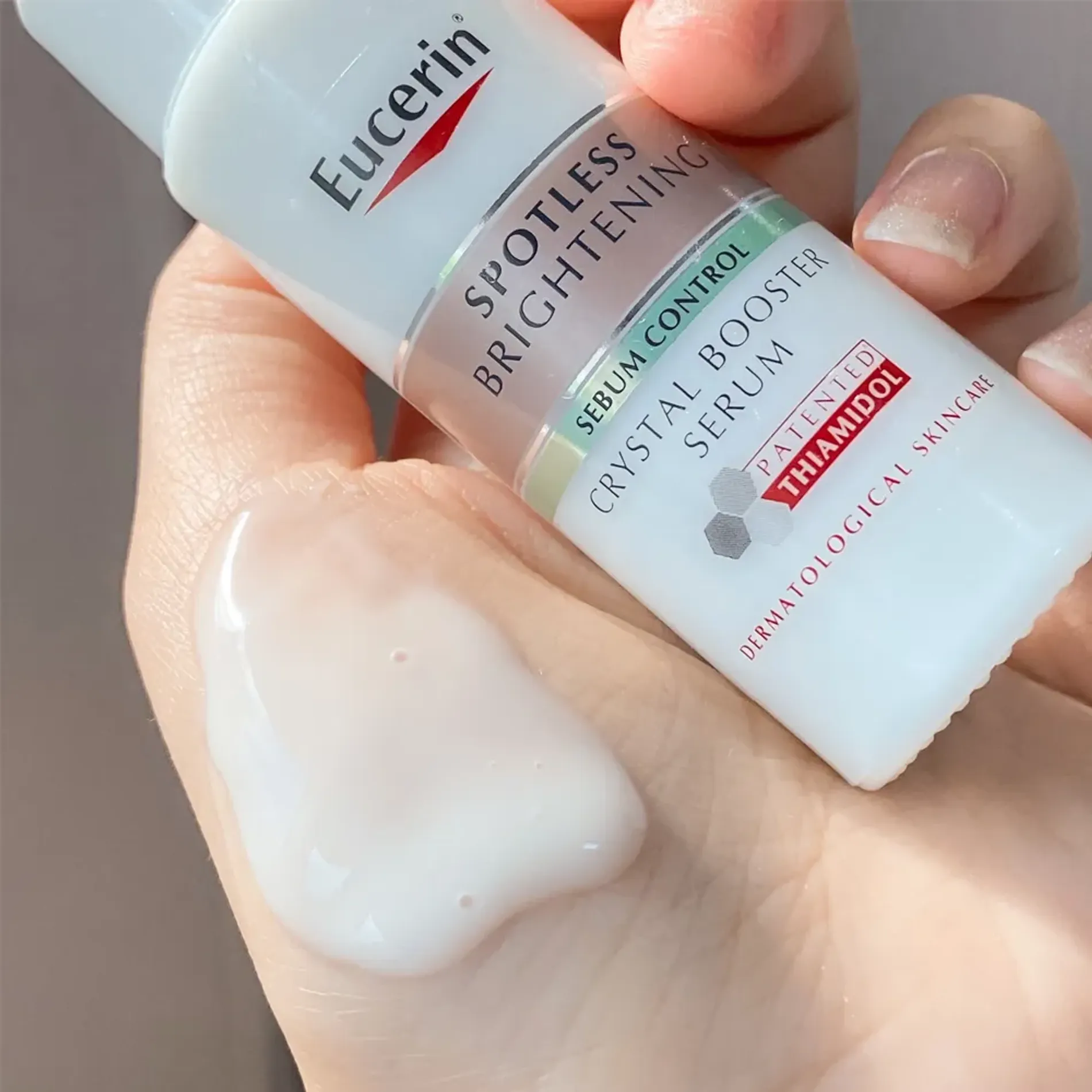 tinh-chat-giam-tham-eucerin-2
