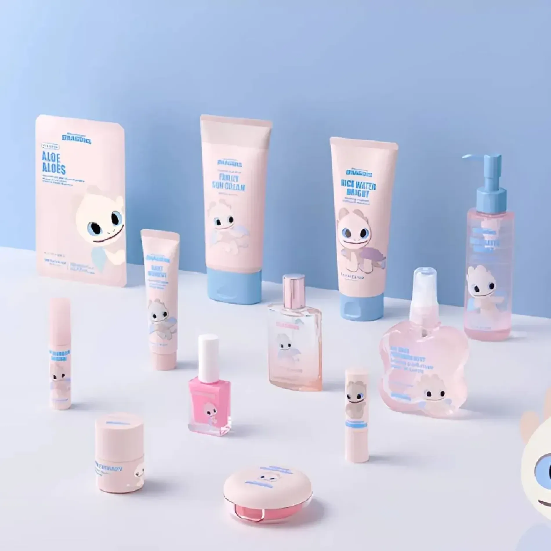 phien-ban-rong-gioi-han-sua-rua-mat-the-face-shop-5
