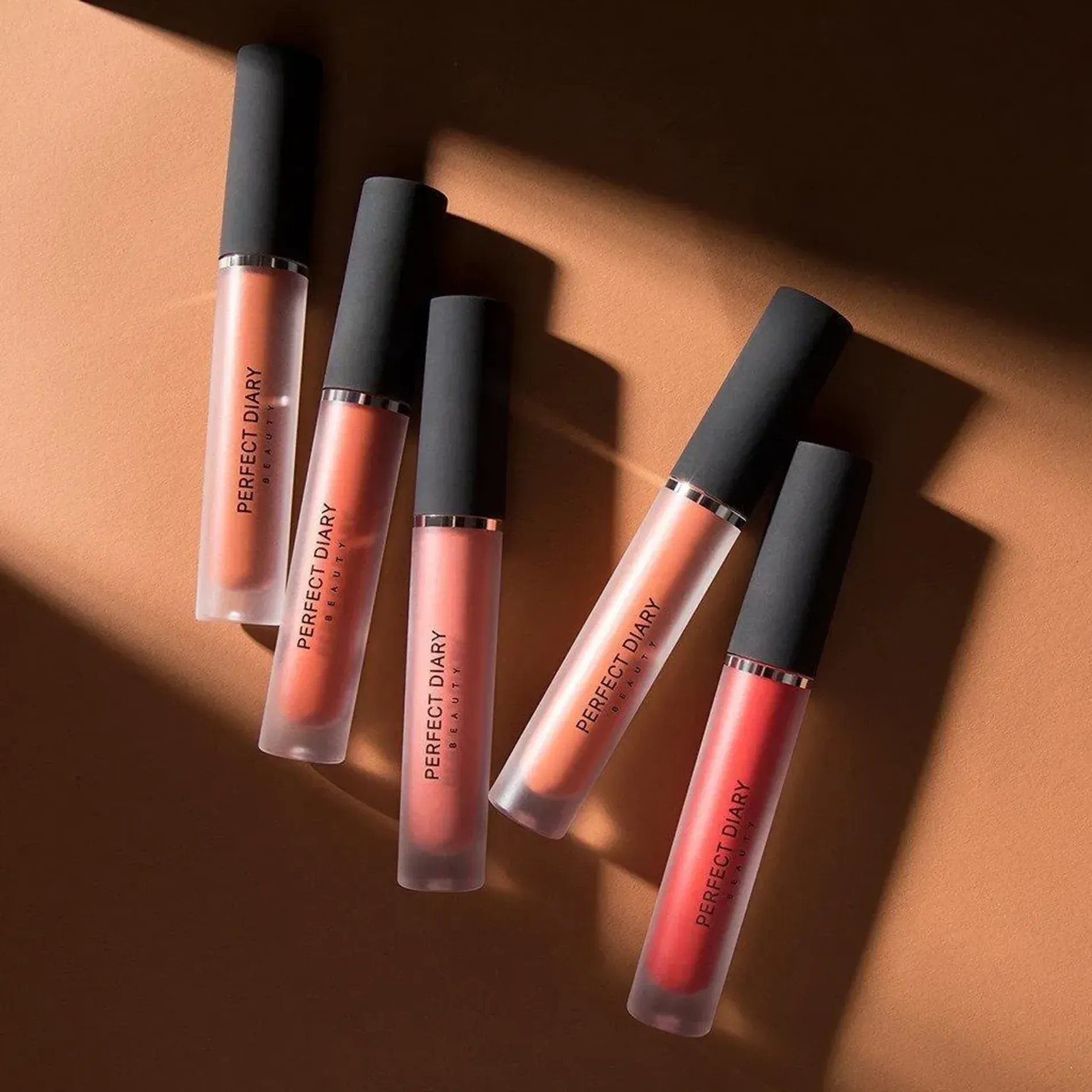 922-autumn-whisper-son-kem-li-perfect-diary-ultra-dreamworld-matte-lip-color-26g-2