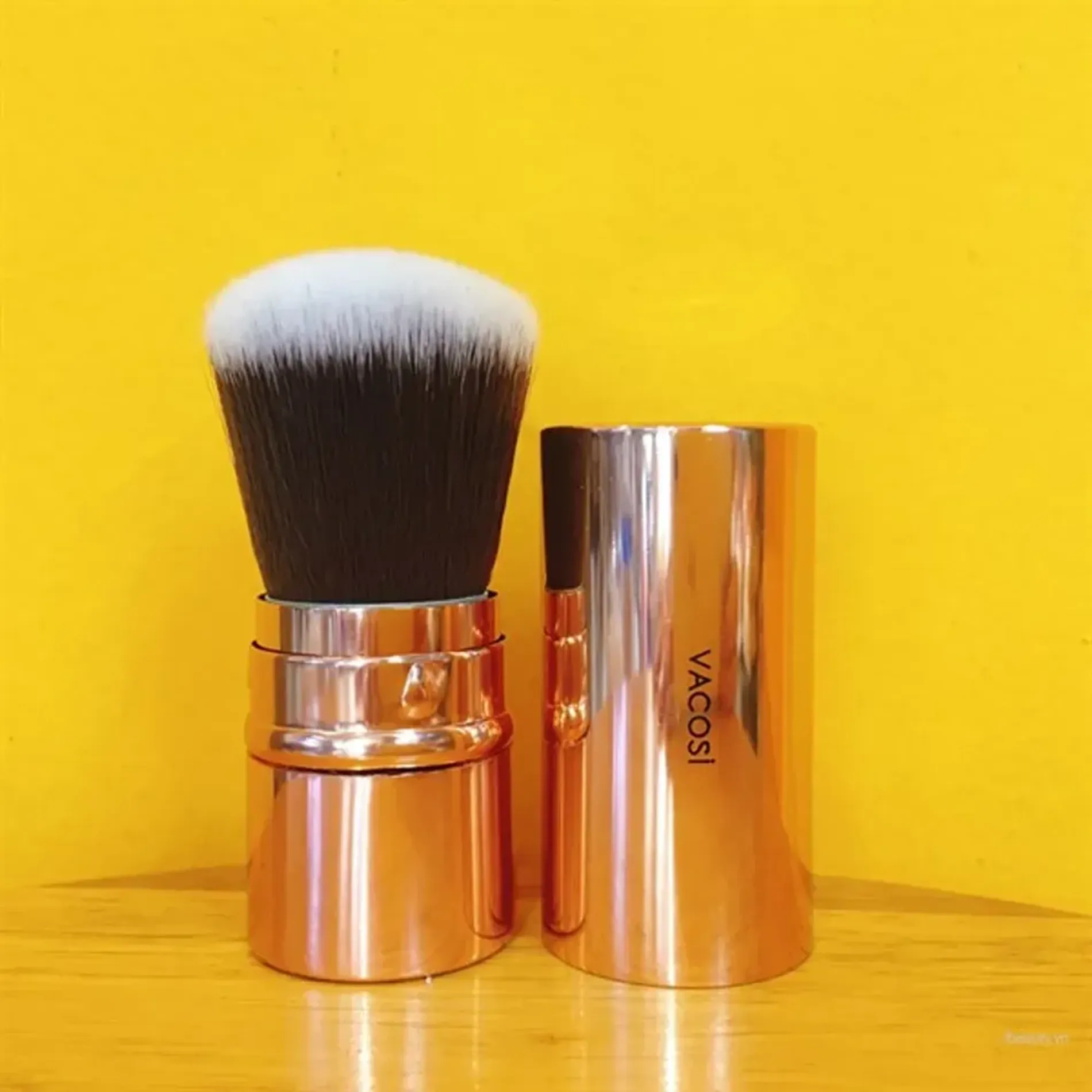 co-phu-nap-day-ngan-vacosi-powder-brush-2