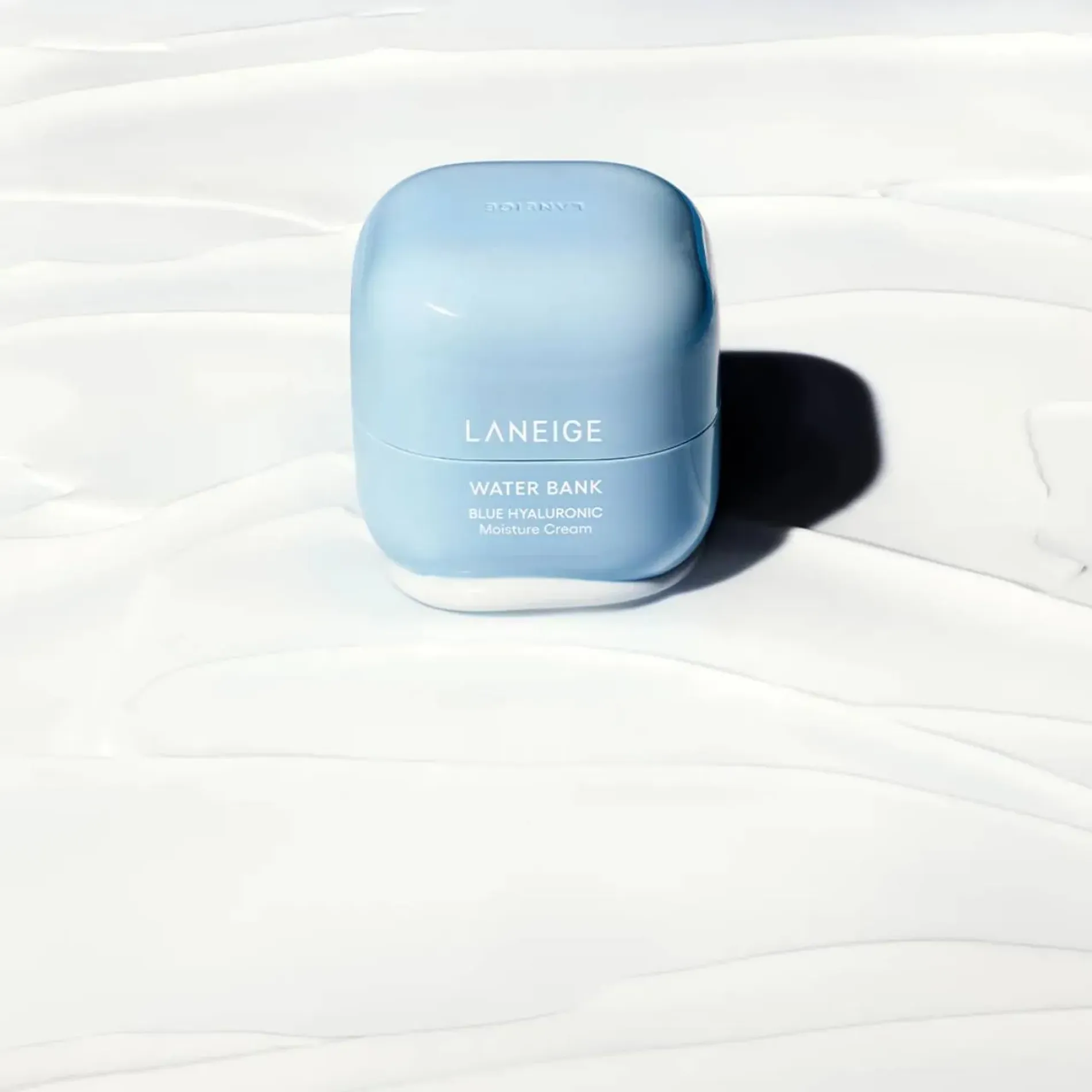 phien-ban-cai-tien-2024-kem-duong-laneige-phuc-hoi-da-water-bank-blue-hyaluronic-moisture-cream-for-dry-skin-50ml-2