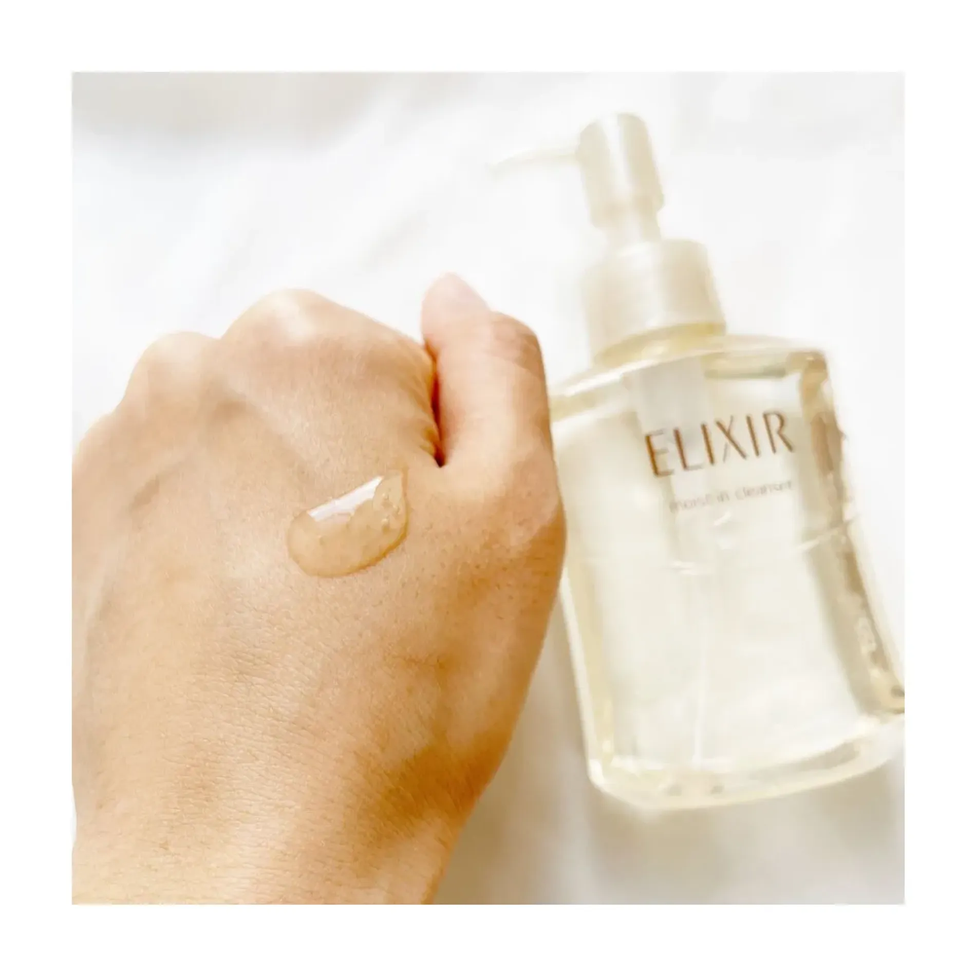 sua-rua-mat-elixir-sach-sau-cap-am-superieur-moist-in-cleanser-105g-3