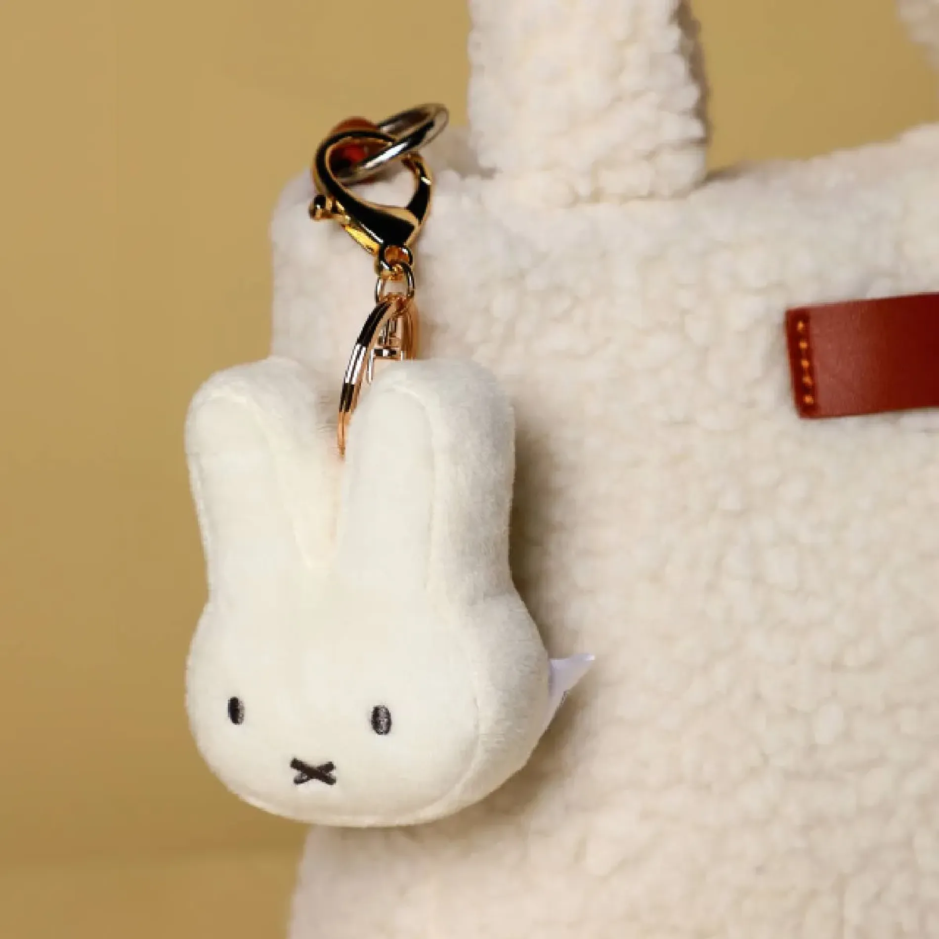 moc-khoa-miffy-2d-vipo-x-miffy-2d-keychain-4