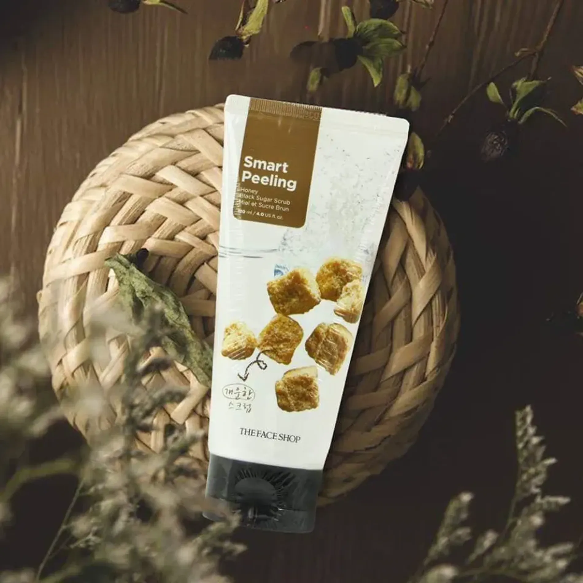 mat-na-ky-thefaceshop-smart-peeling-honey-black-sugar-scrub-120ml-2