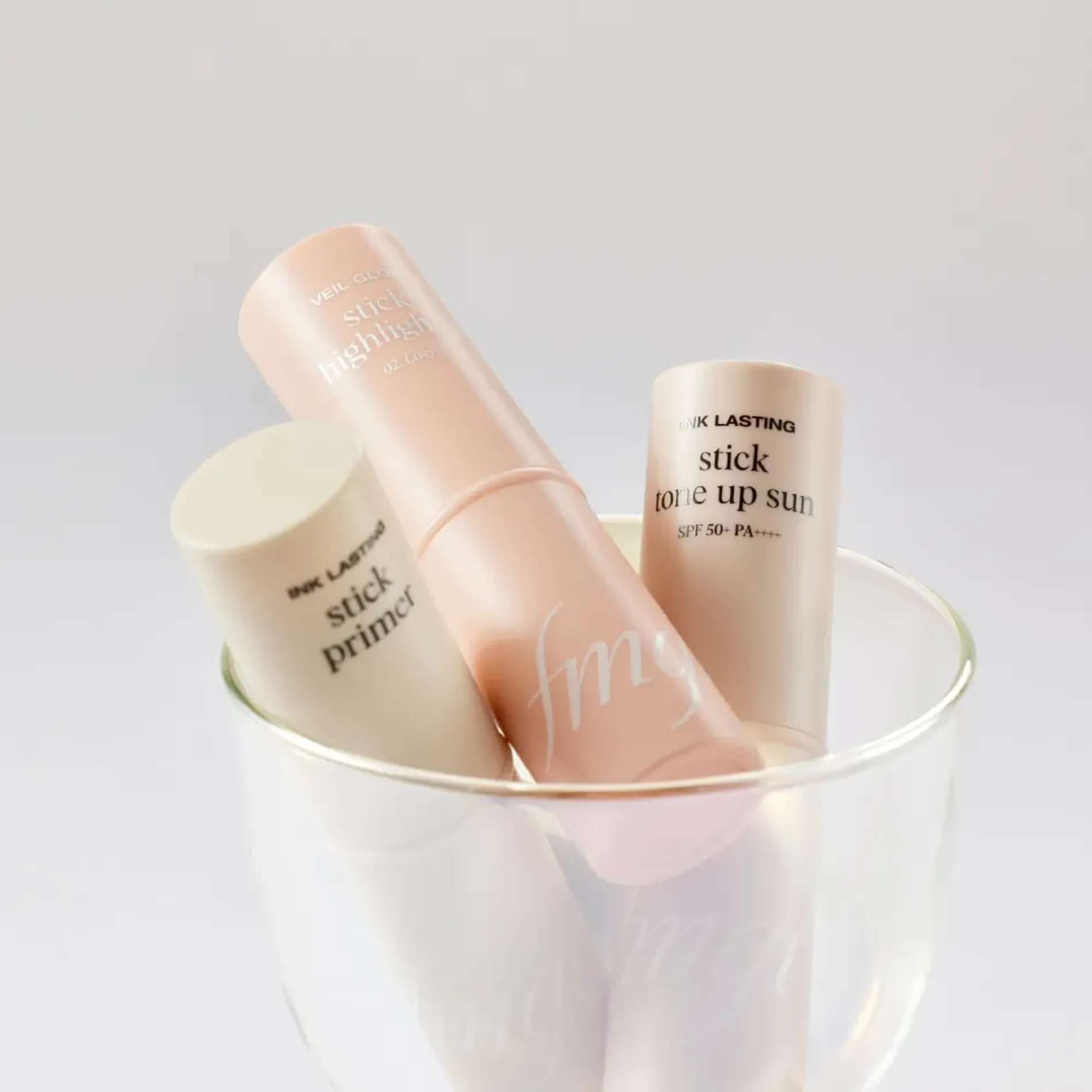 kem-chong-nang-the-face-shop-fmgt-ink-lasting-stick-tone-up-sun-5