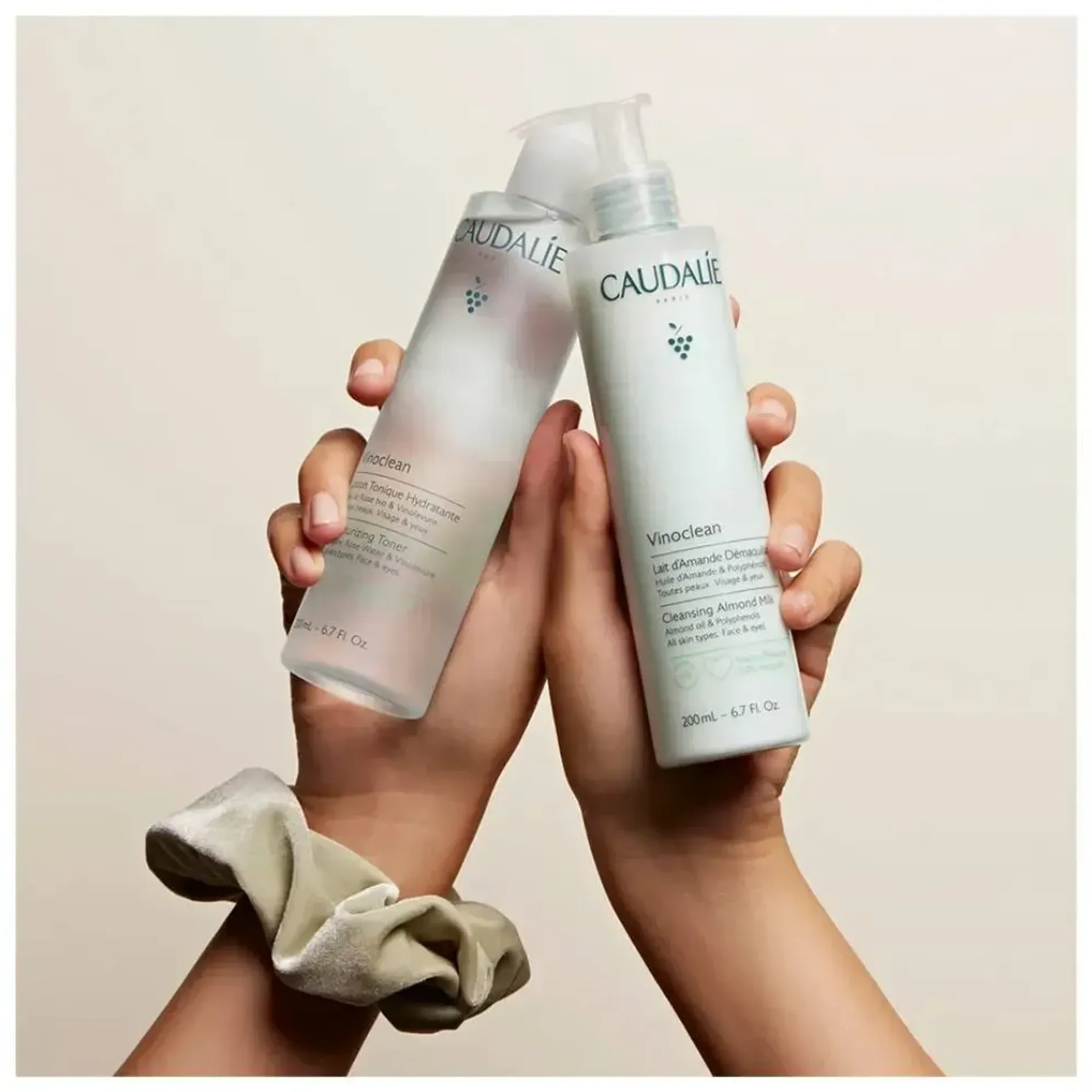 nuoc-can-bang-giu-am-caudalie-vinoclean-moisturizing-toner-400ml-2