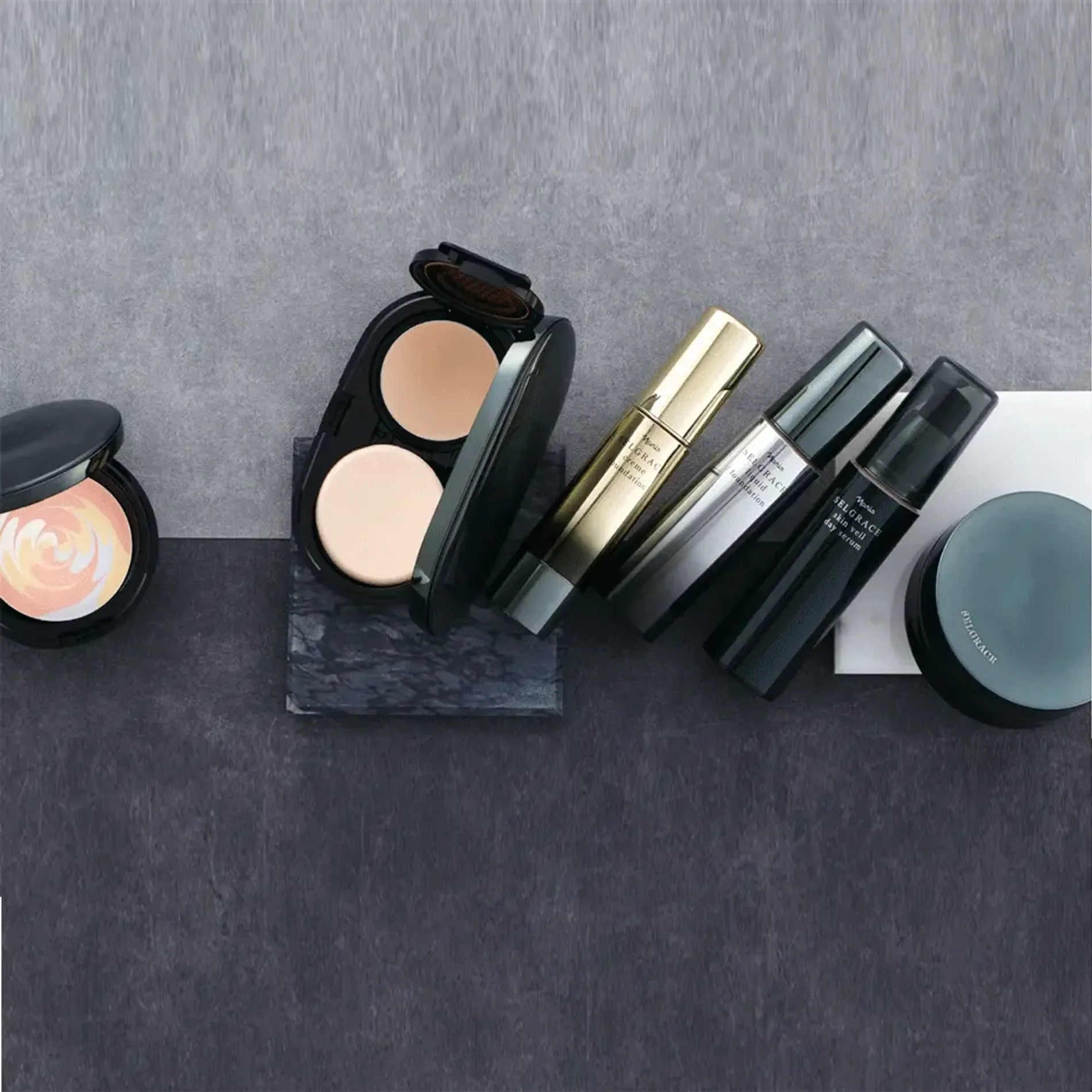 kem-nen-naris-selgrace-liquid-foundation-6