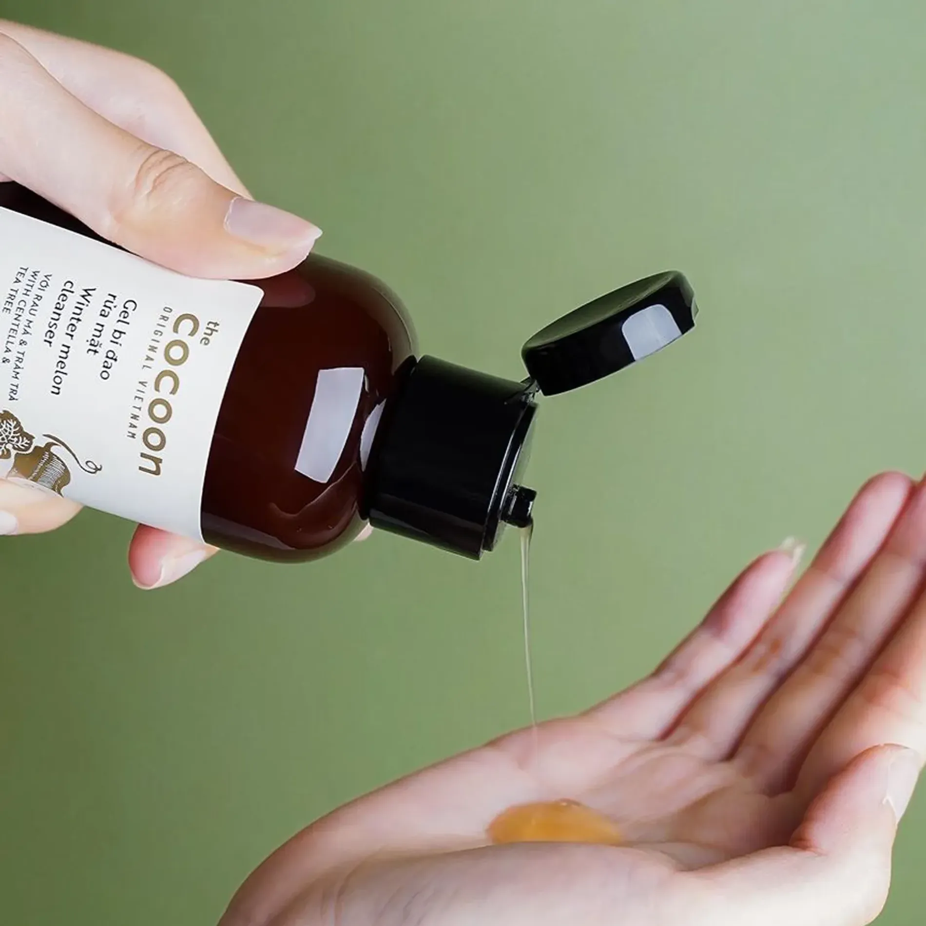 gel-bi-dao-rua-mat-cocoon-winter-melon-cleanser-310ml-2
