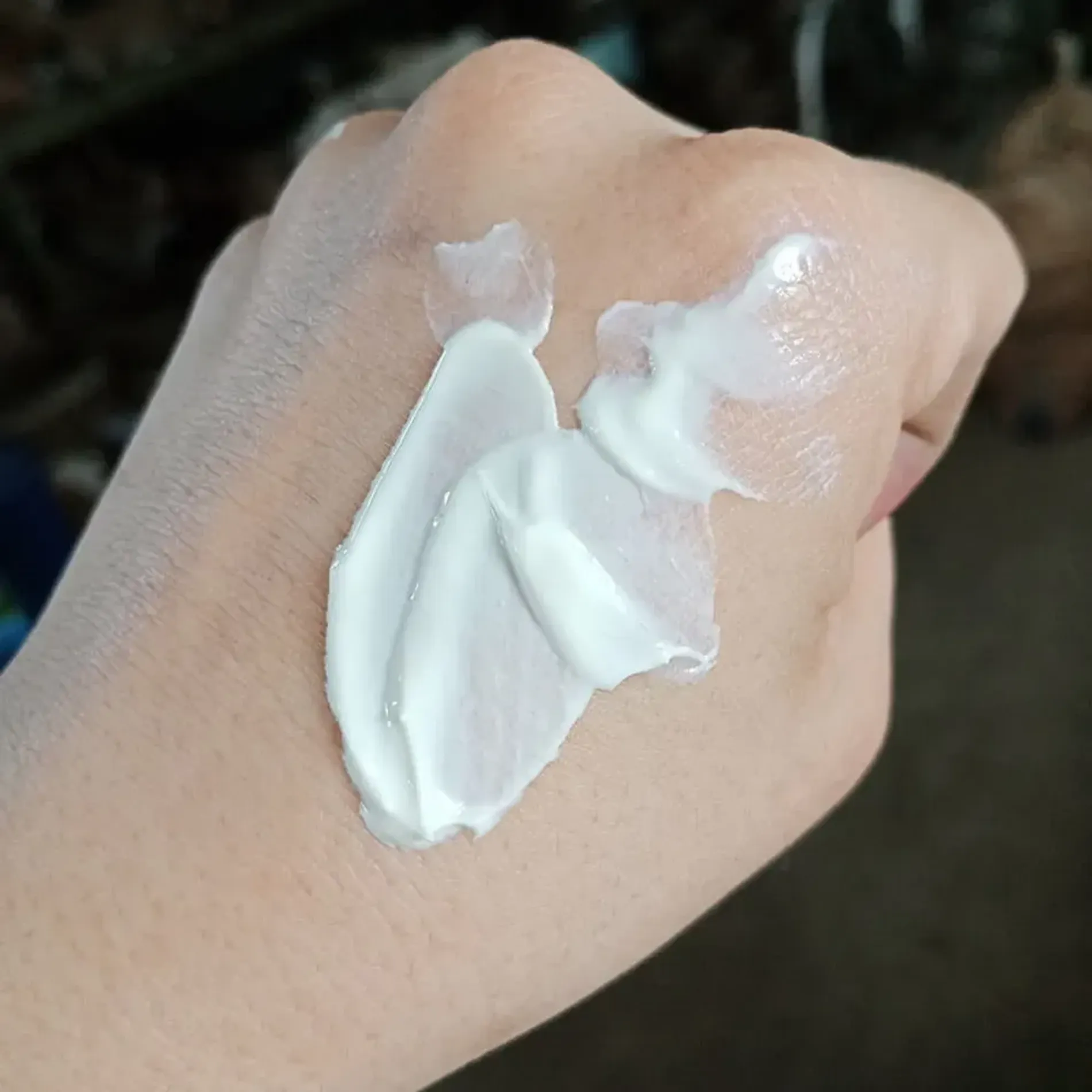 kem-chong-nang-ngan-chan-tia-cuc-tim-altruist-sunscreen-spf30-uva-200ml-3