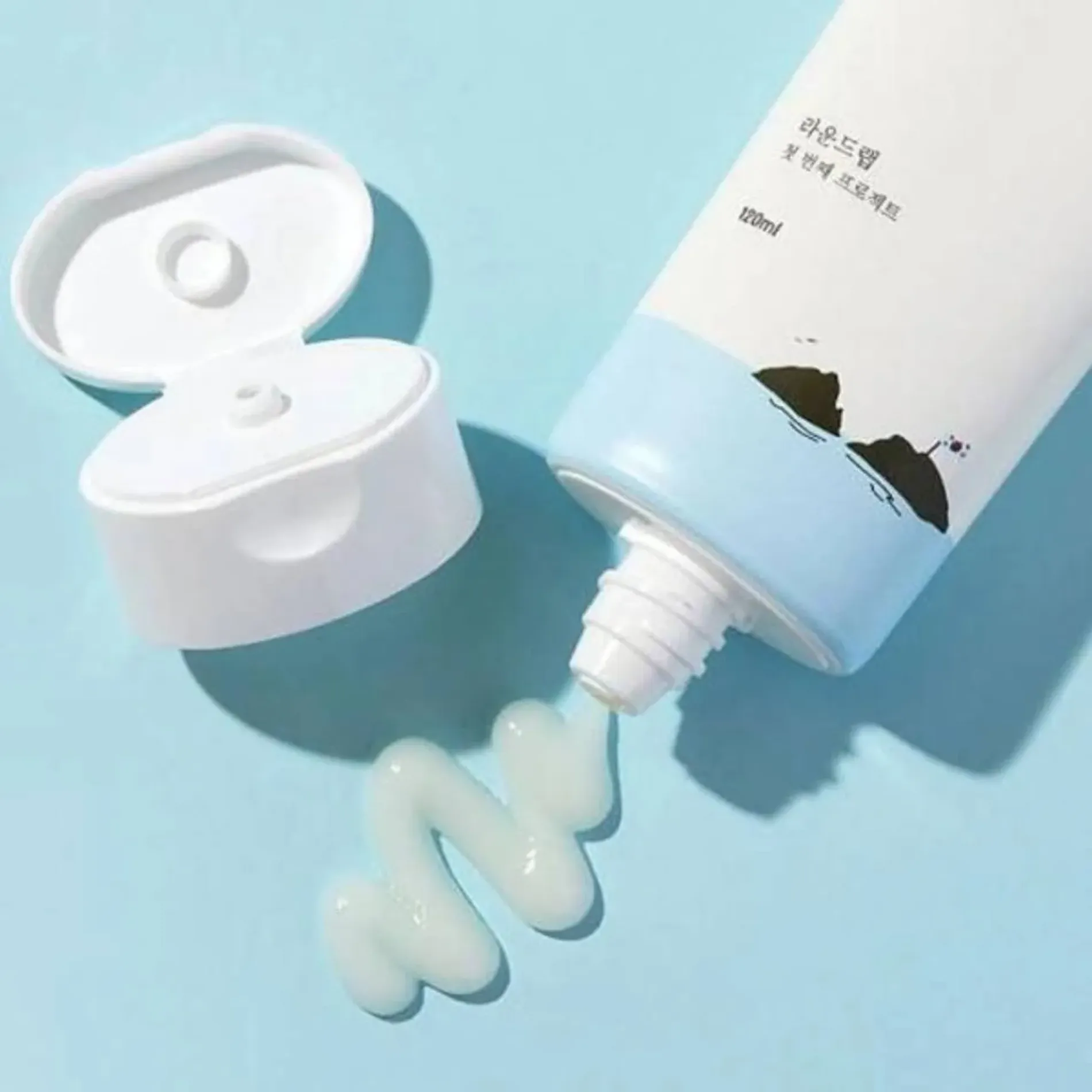 tay-da-chet-round-lab-diu-nhe-lam-sach-da-1025-dokdo-peeling-gel-120ml-3