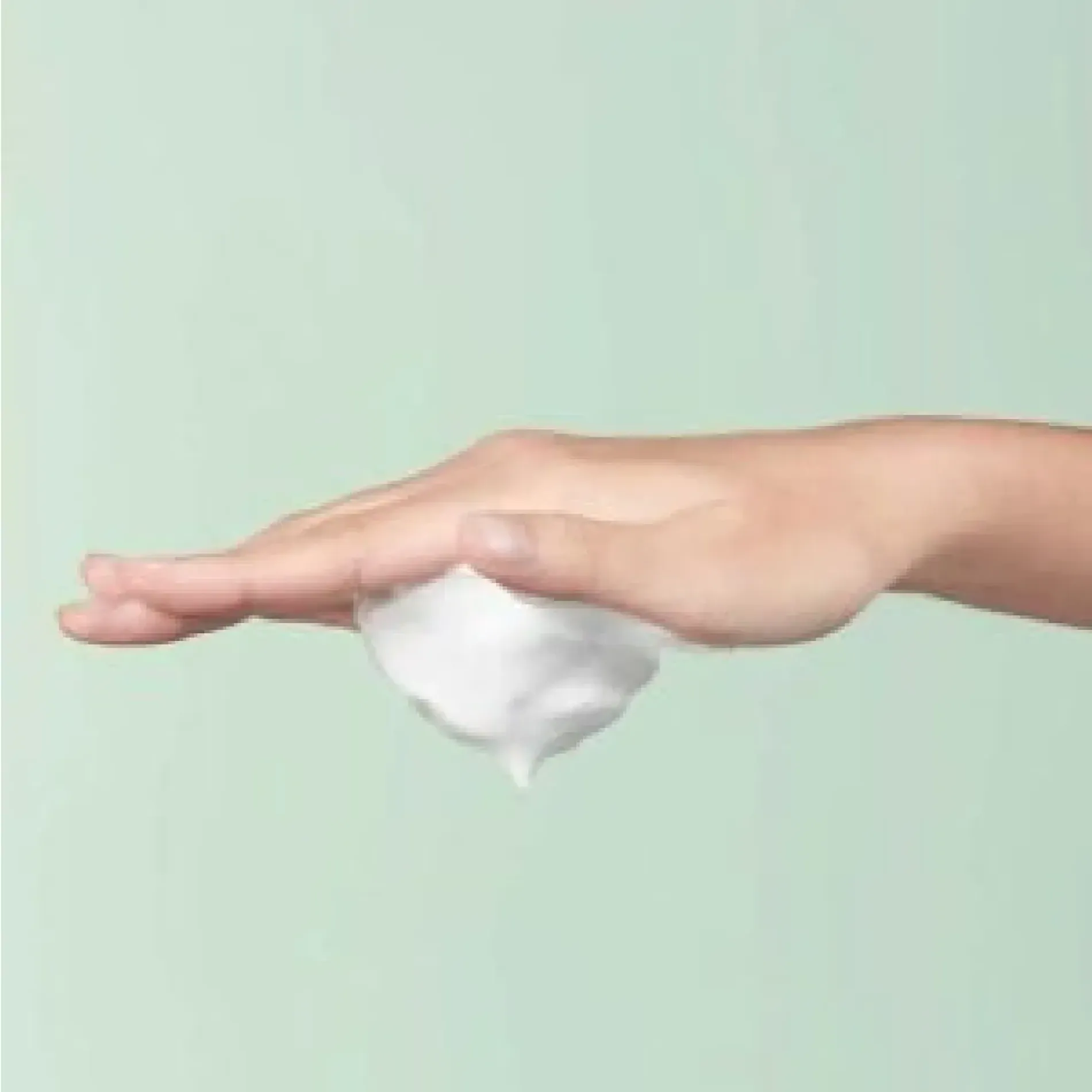 gwp-sua-rua-mat-duong-am-tu-tra-xanh-innisfree-green-tea-amino-cleansing-foam-15ml-2