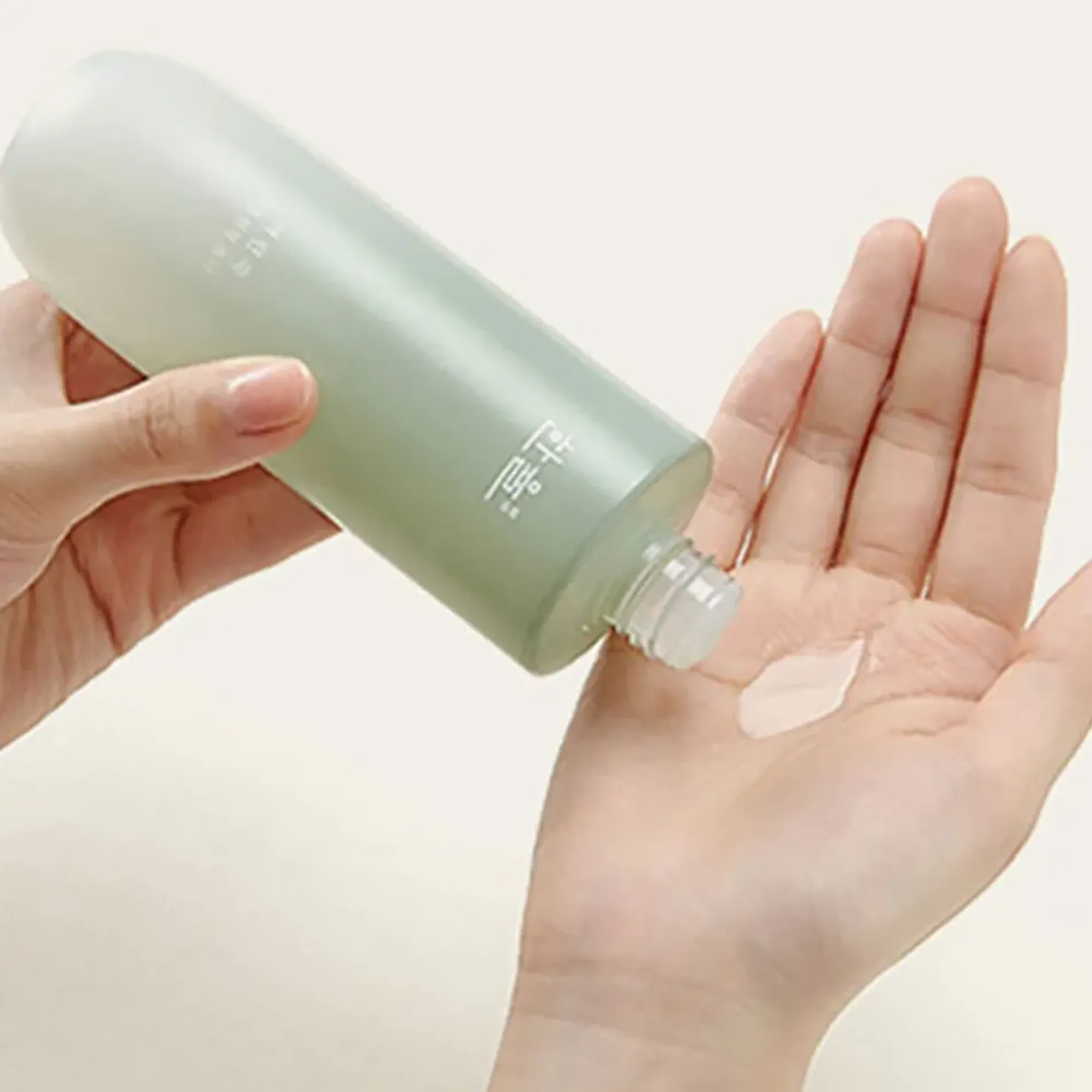 nuoc-can-bang-cap-am-hanyul-pure-artemisia-calming-ph-balancing-toner-150ml-3