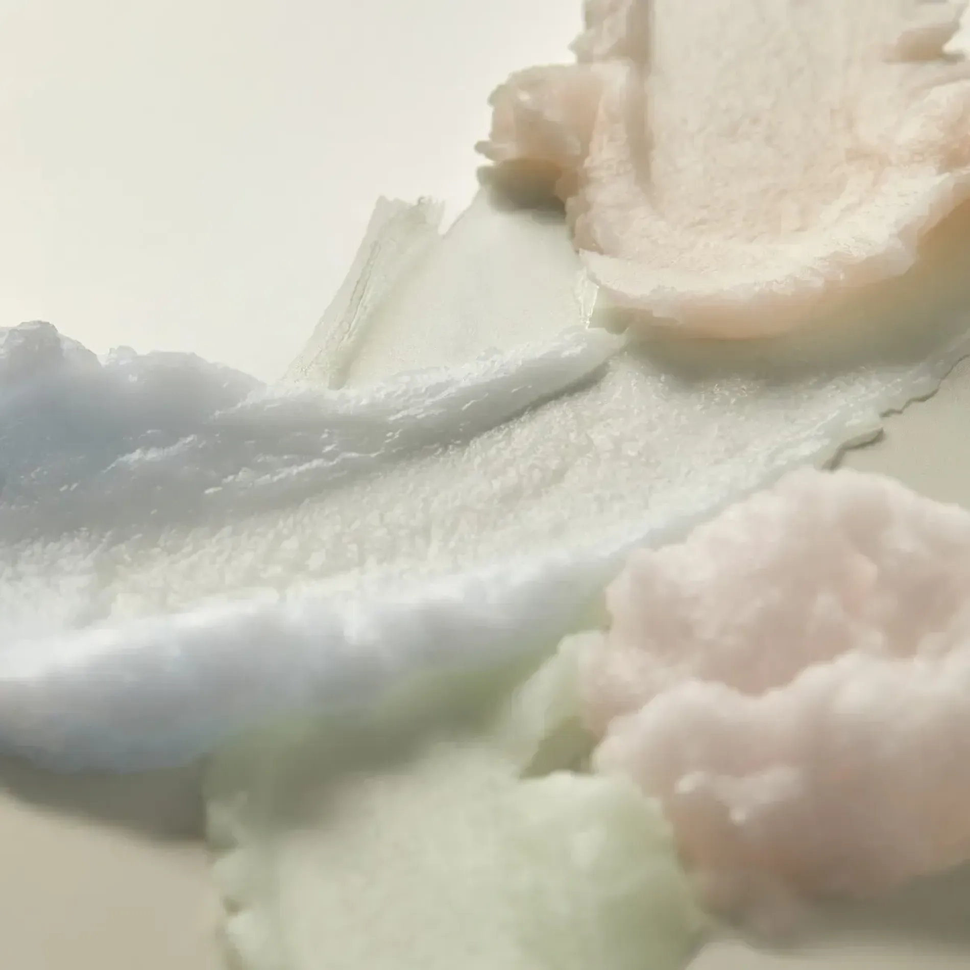 combo-trang-diem-clio-mascara-cong-mi-superproof-7g-2-4