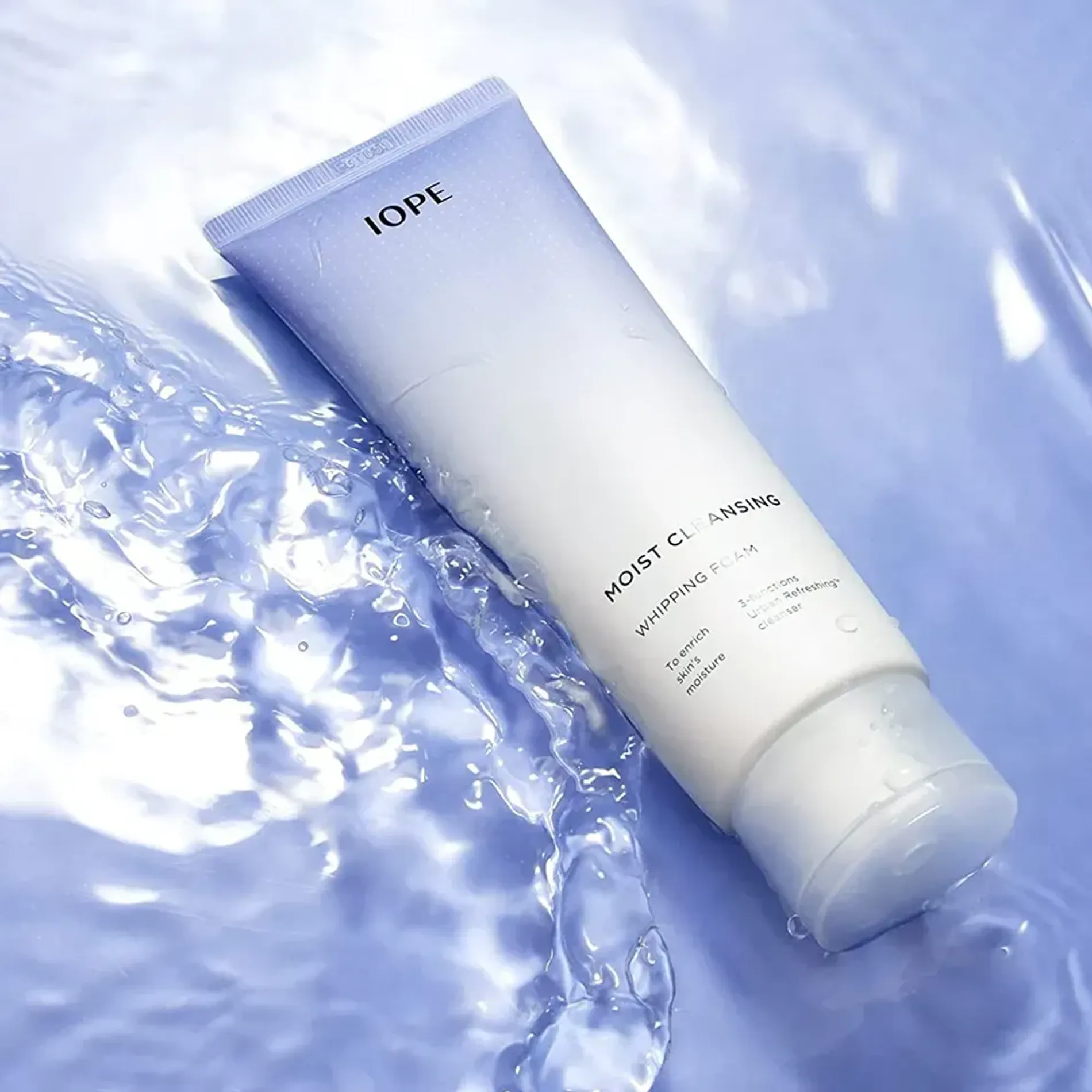 sua-rua-mat-duong-am-iope-moist-cleansing-whipping-foam-180ml-3