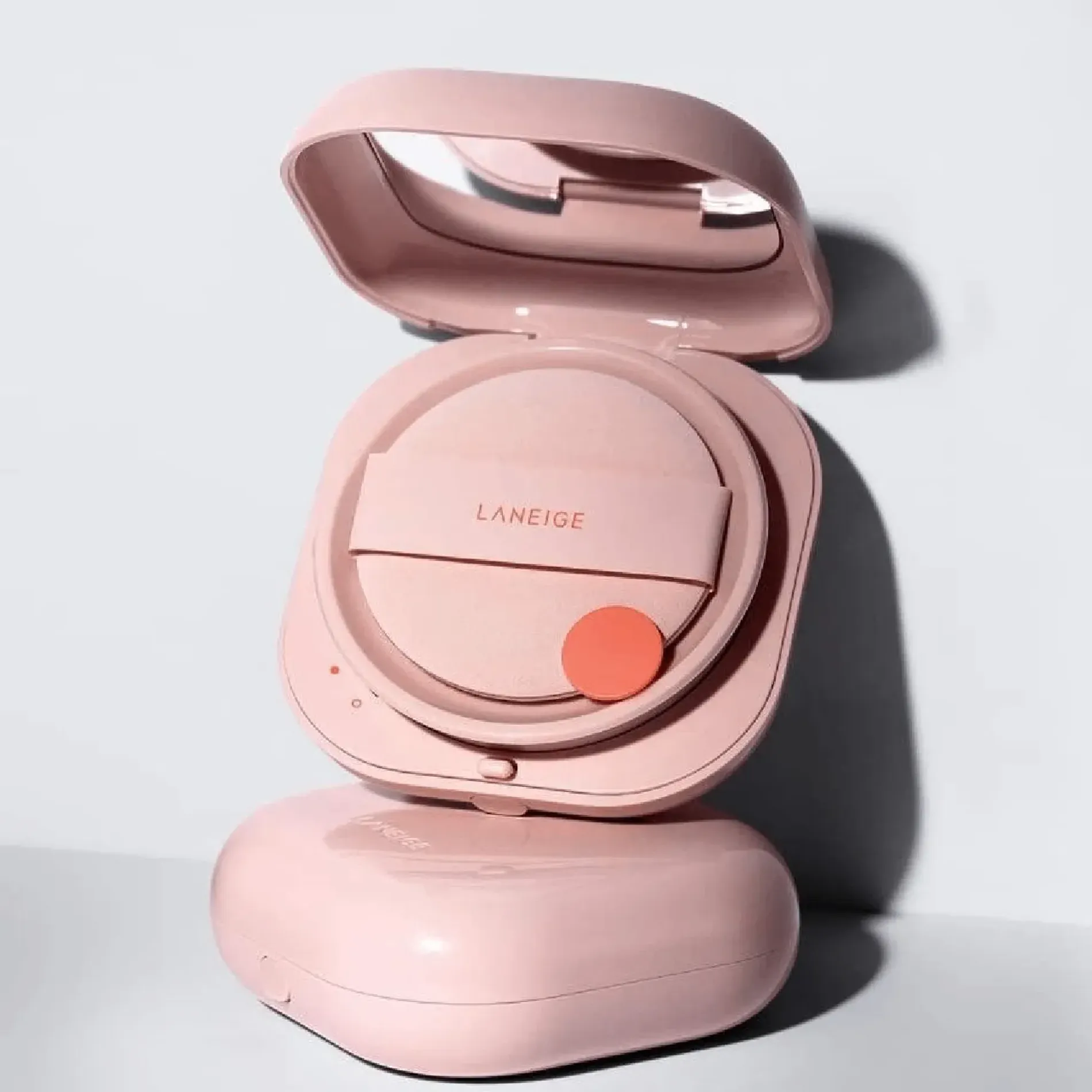 phan-nuoc-giup-da-cang-bong-tu-nhien-laneige-neo-cushion-glow-15g2-4