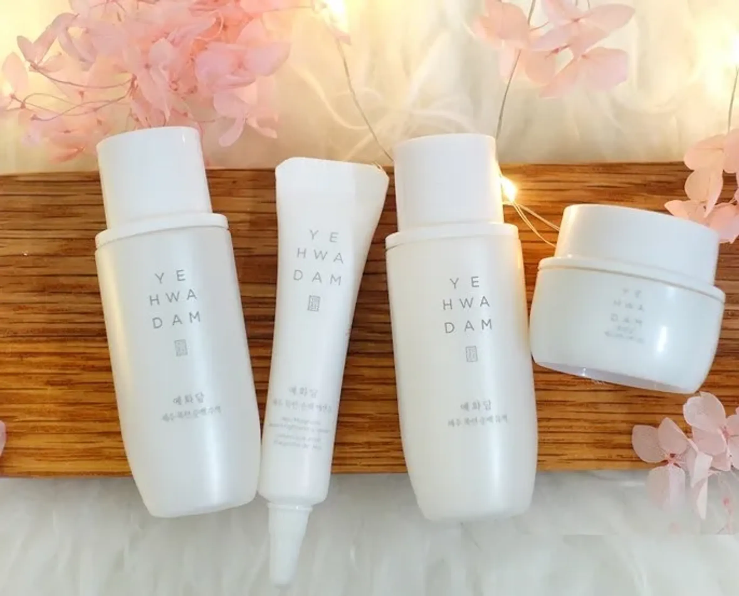 gwp-bo-san-pham-duong-sang-da-the-face-shop-yehwadam-jeju-magnolia-pure-brightening-travel-kit-4pcs-2