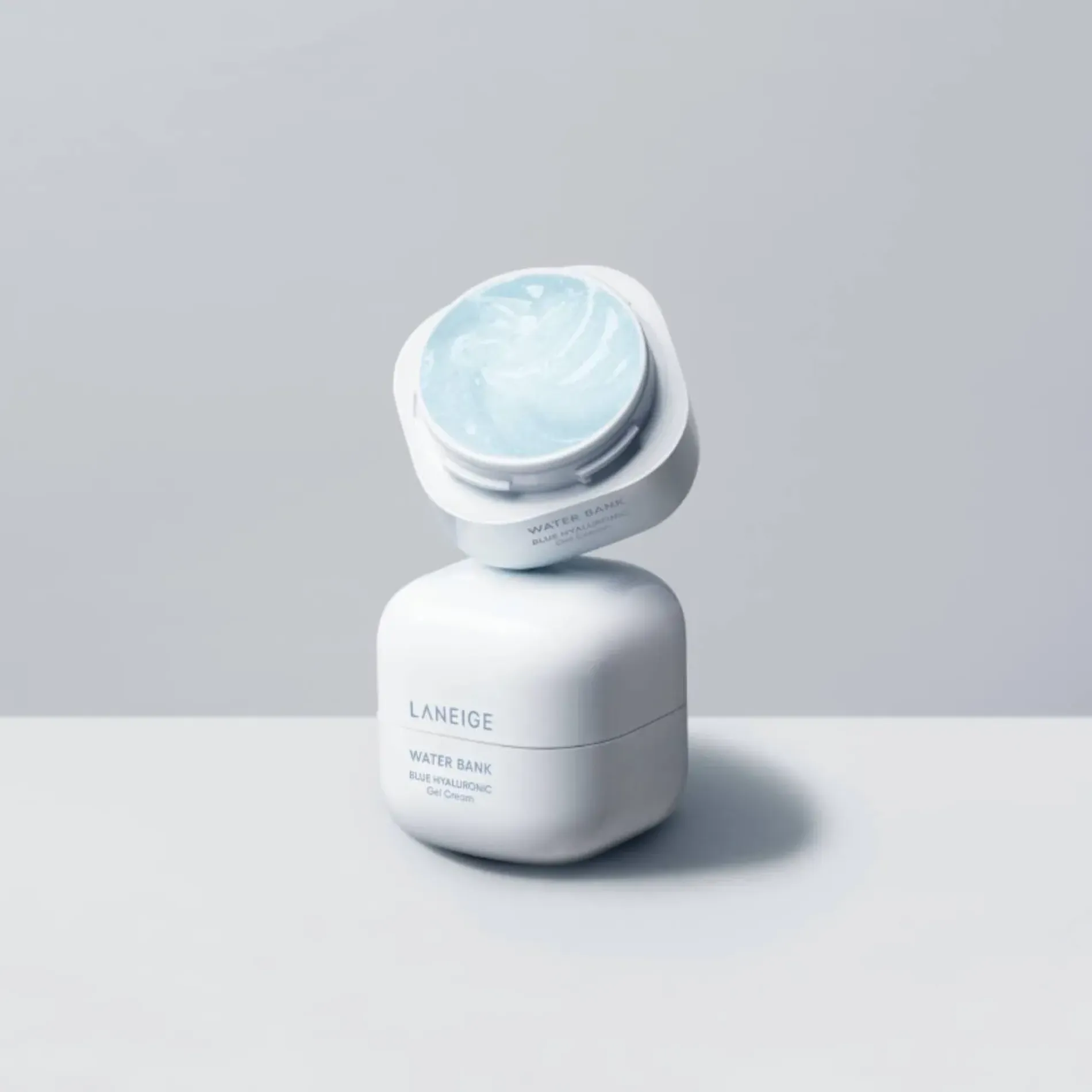 phien-ban-moi-2024-kem-duong-laneige-cap-am-cho-da-mem-mai-water-bank-blue-hyaluronic-gel-cream-50ml-5