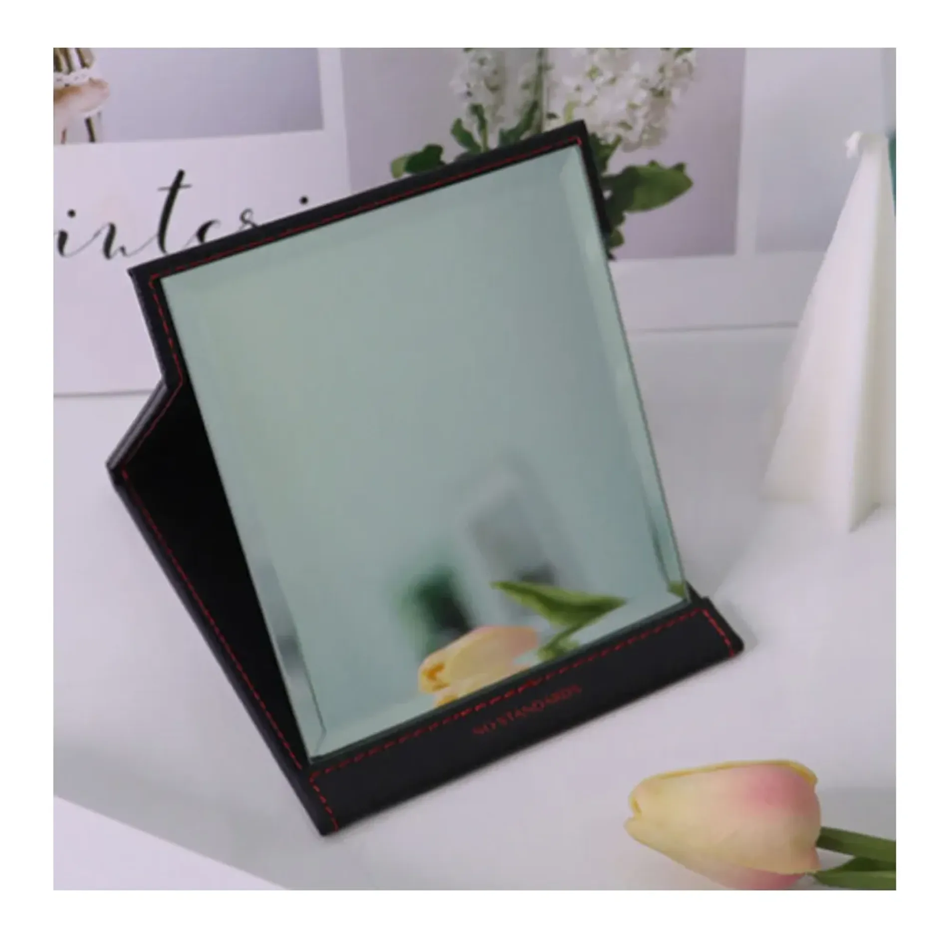 guong-trang-diem-clio-foldable-stand-mirror-2
