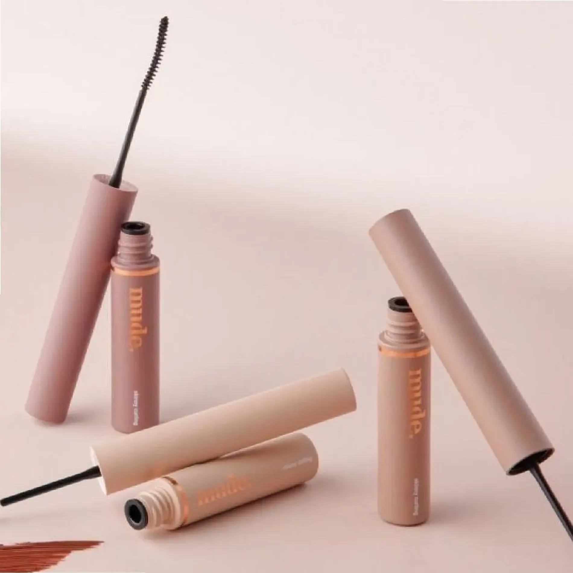 mascara-mude-chuot-mi-dai-tu-nhien-inspire-skinny-curling-mascara-3ml-10