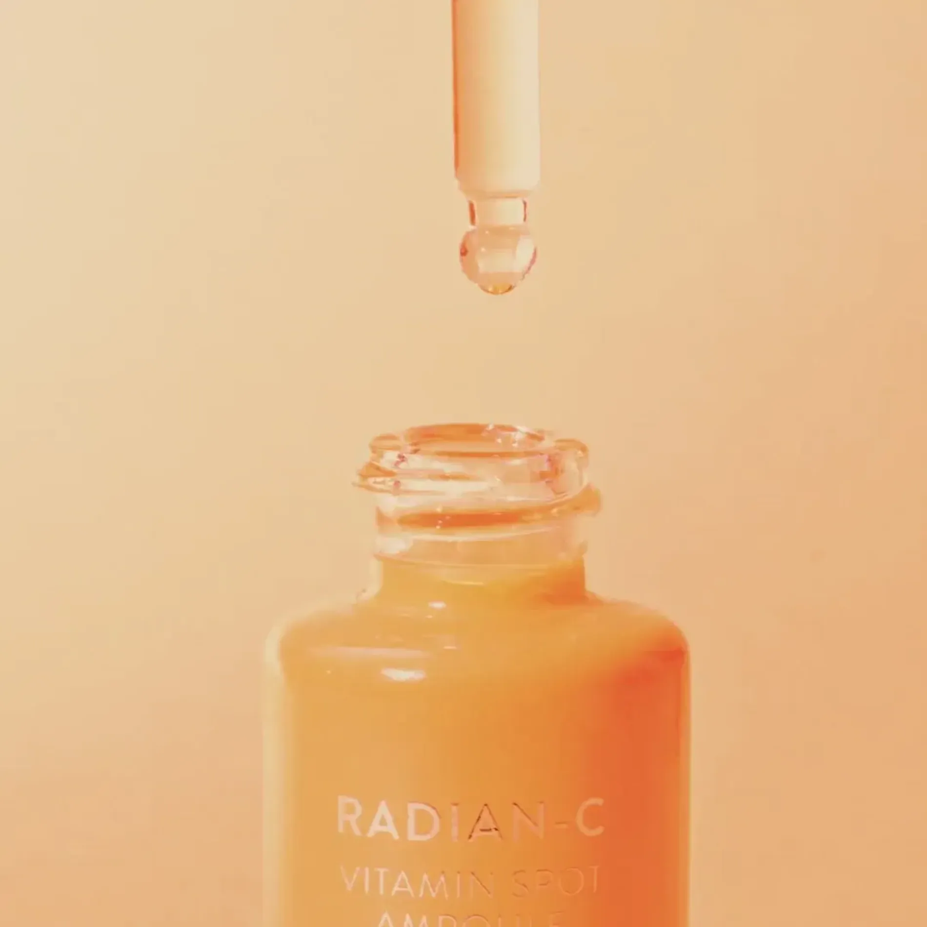 serum-duong-trang-da-laneige-radian-c-vitamin-spot-2