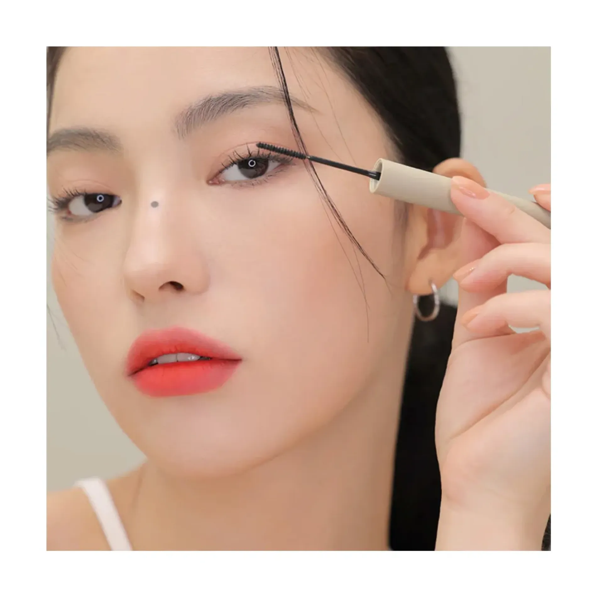 mascara-sieu-mong-khong-lem-troi-3ce-super-slim-waterproof-mascara-2