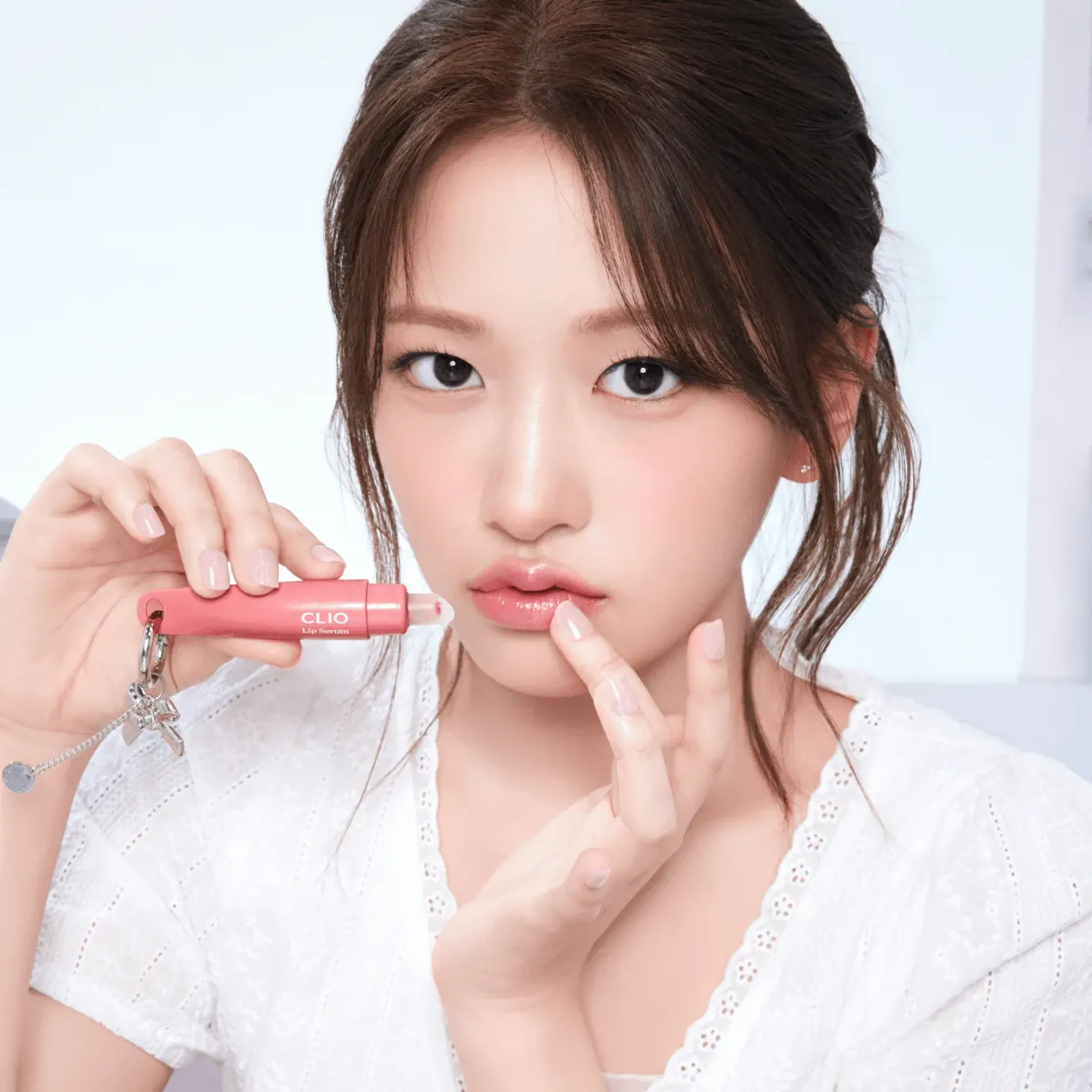 clio-glaze-lip-serum-11