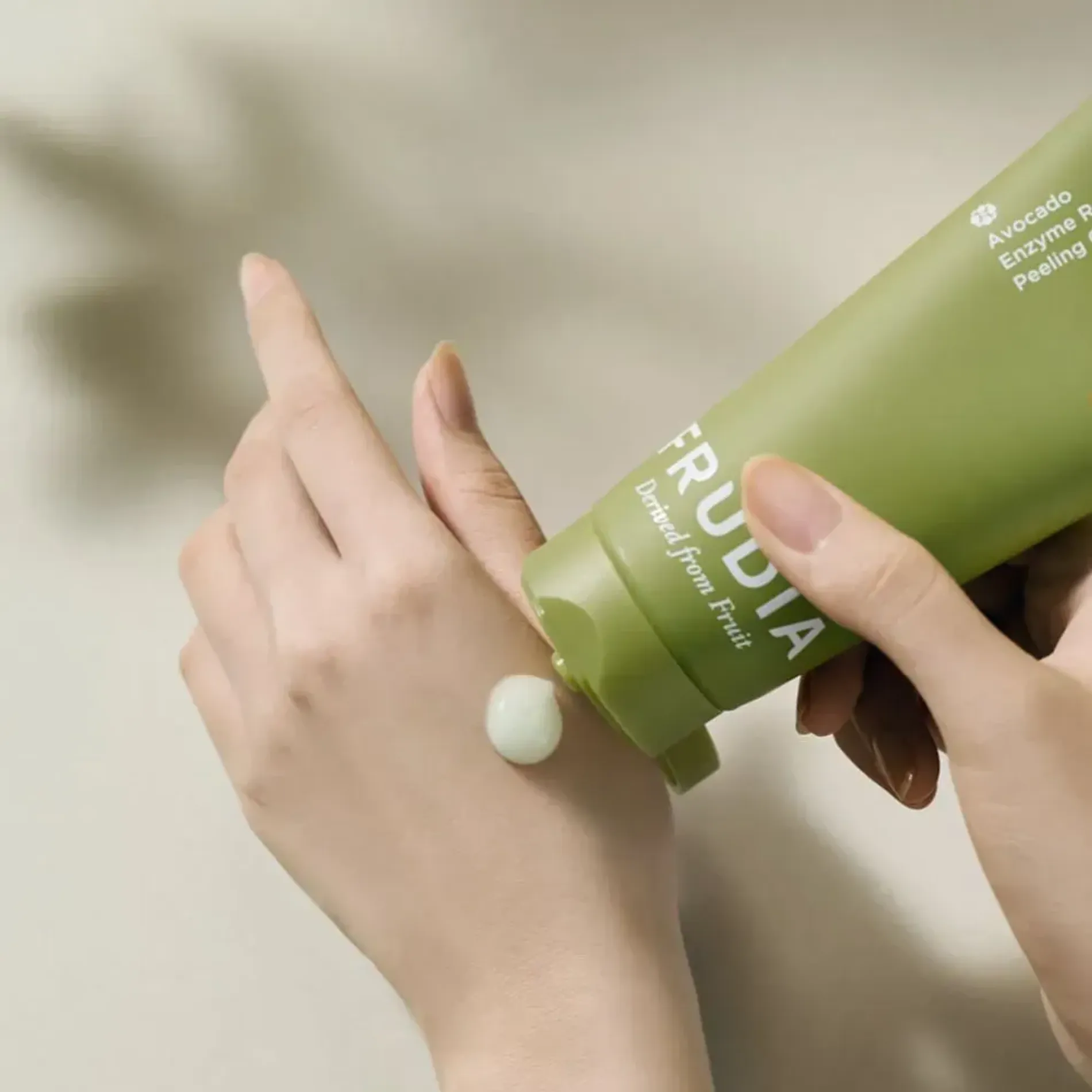 gel-tay-da-chet-trai-bo-frudia-avocado-enzyme-relief-peeling-gel-120g-7
