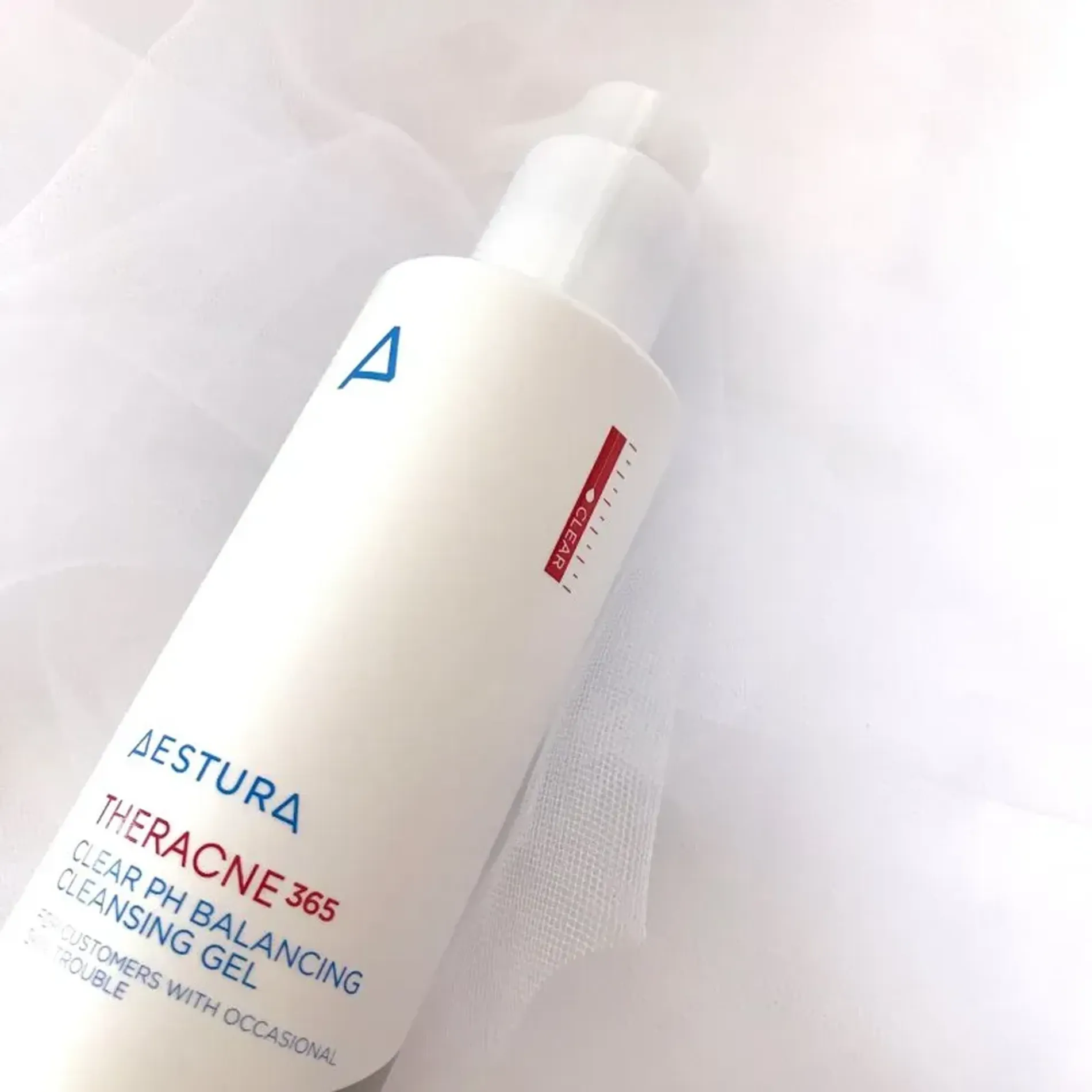 gel-rua-mat-sang-da-aestura-theracne-365-ph-cleansing-gel-200ml-2